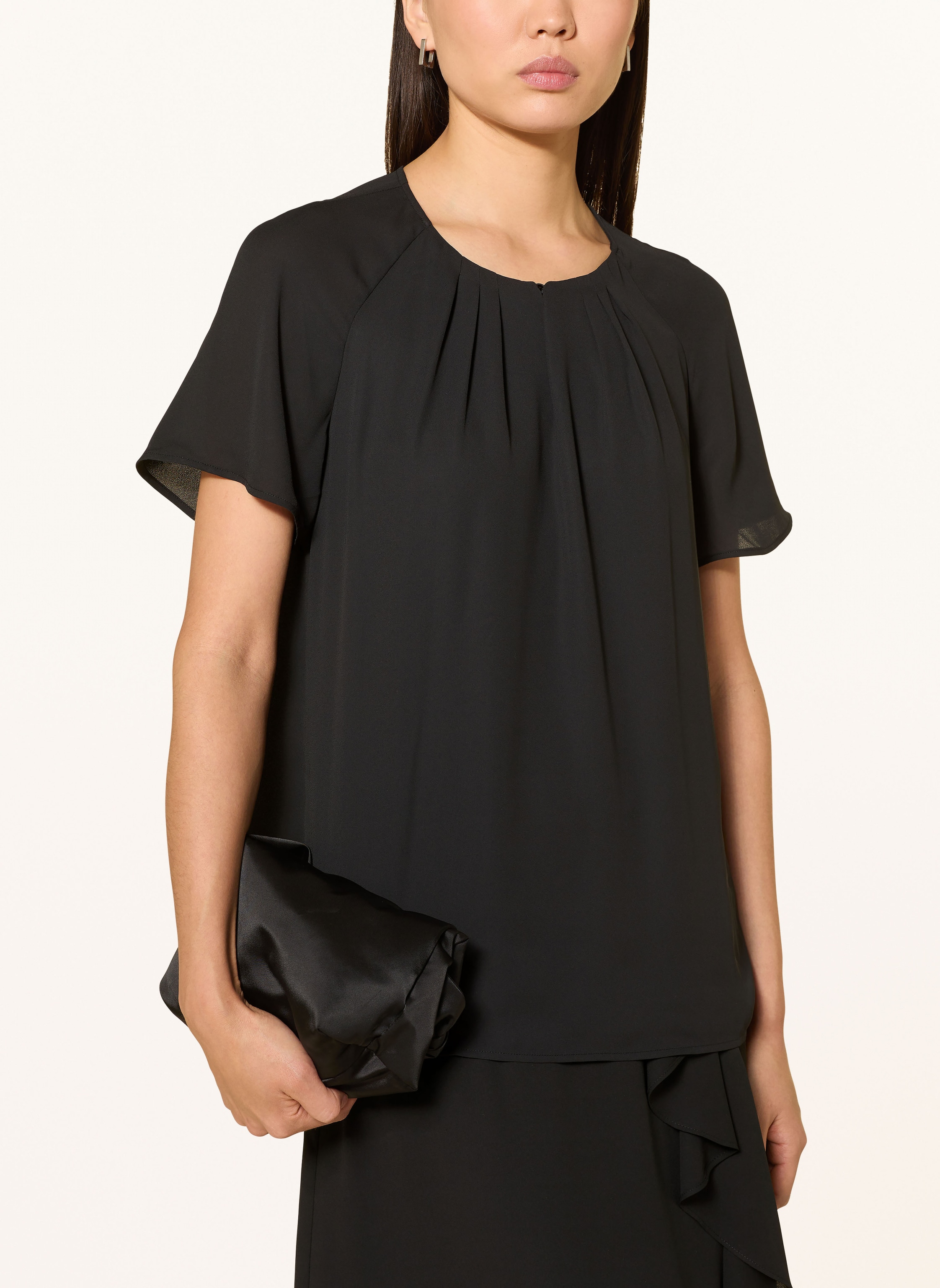 Thumbnail - Kurzarm-Bluse aus Crêpe-Chiffon mit Raffung