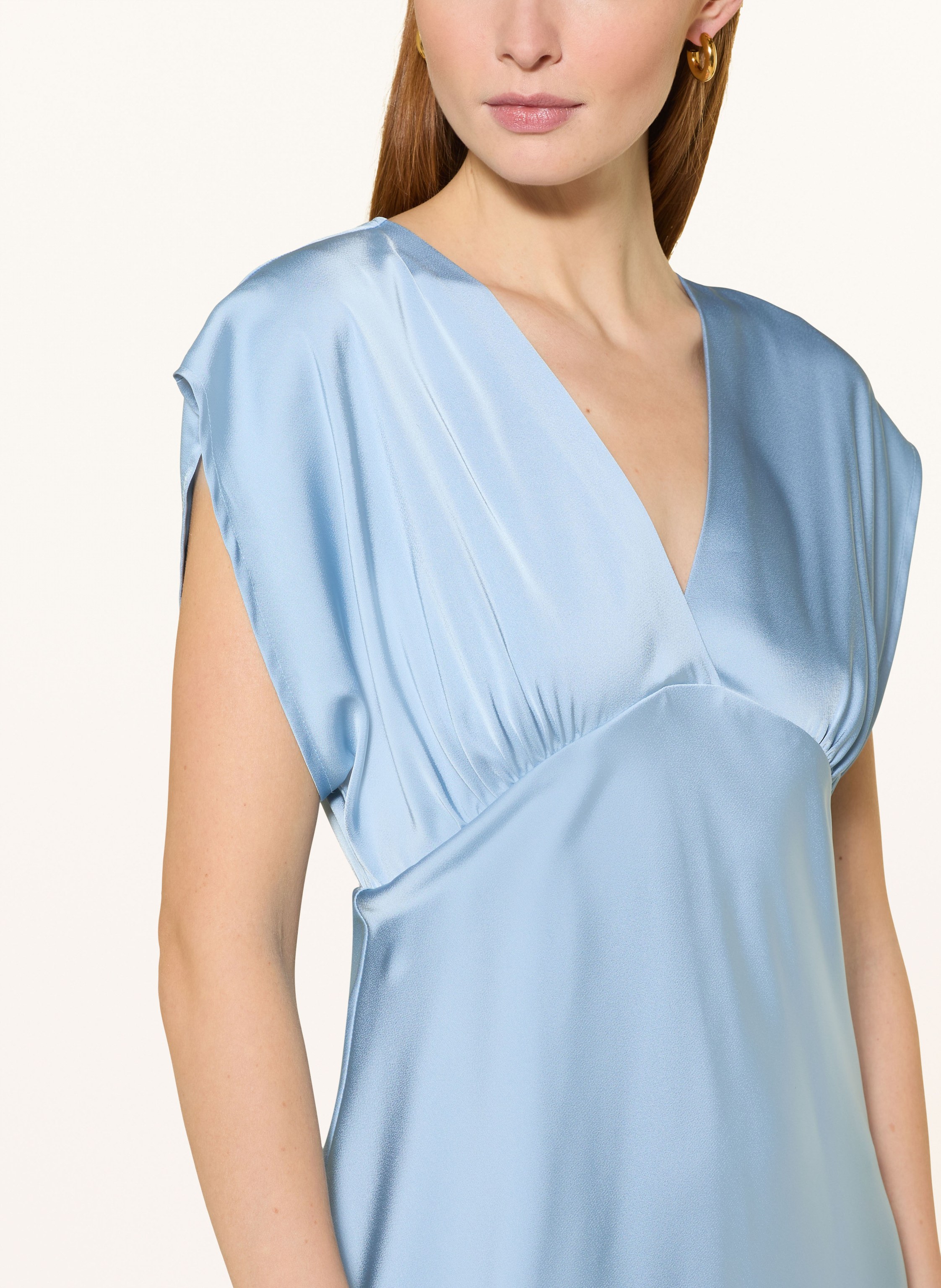 Thumbnail - V By Vera Mont Satinkleid blau