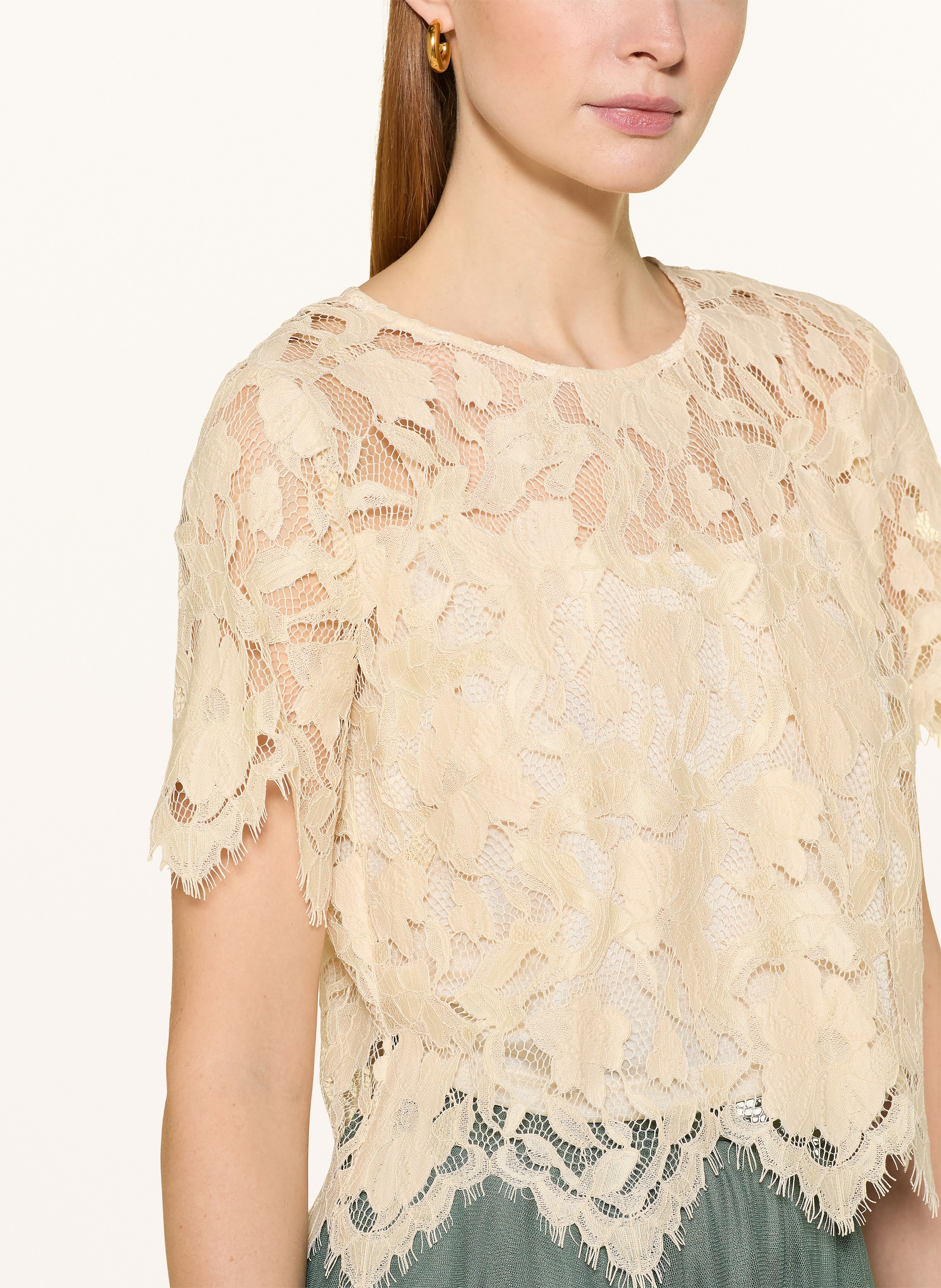 Thumbnail - V By Vera Mont Blusenshirt Aus Spitze beige