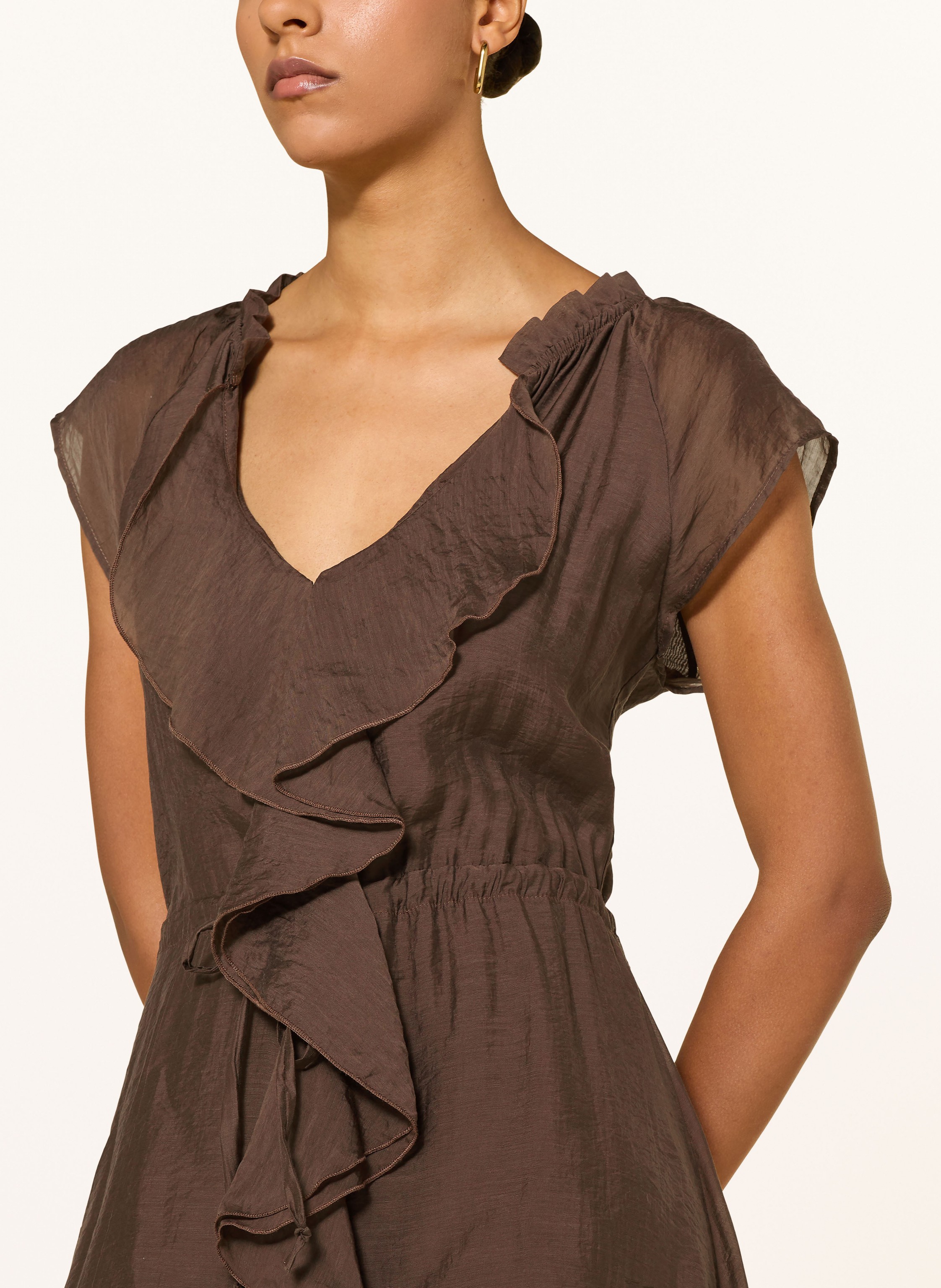 Thumbnail - Guess Kleid Maelys Mit Volants braun