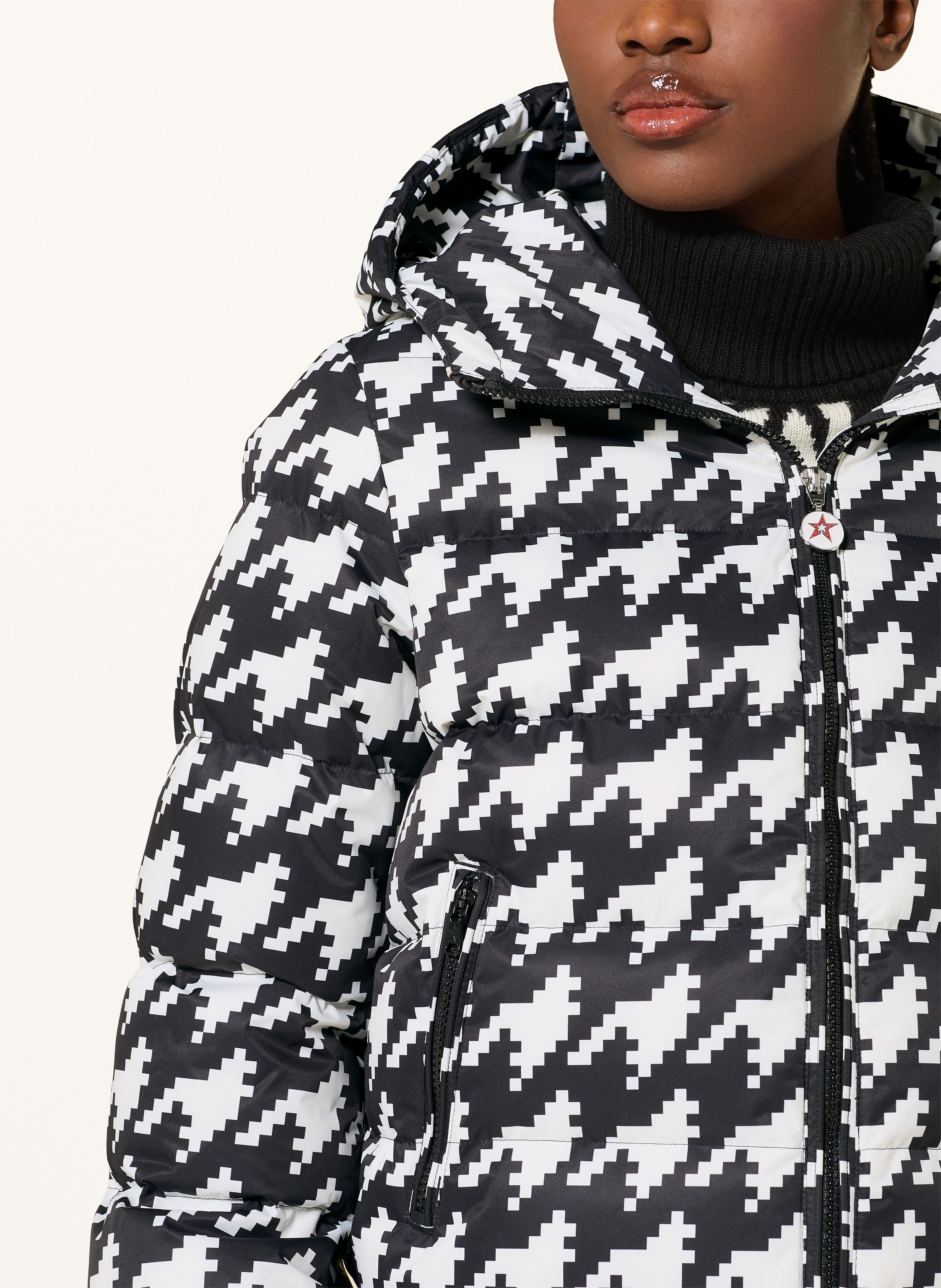 Thumbnail - Perfect Moment Daunen-Skijacke Polar Flare schwarz