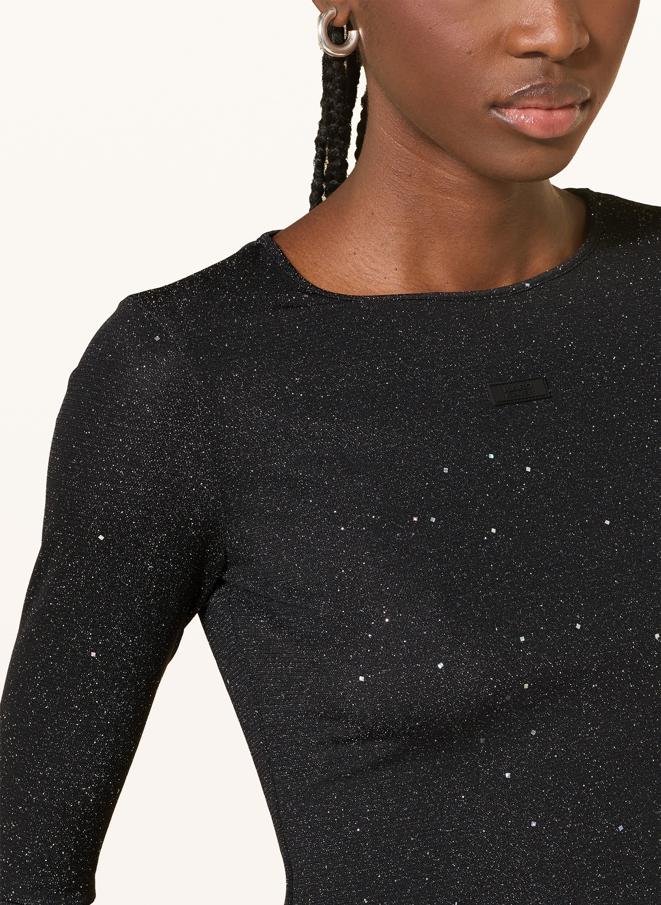 Thumbnail - Karo Kauer Cropped-Longsleeve schwarz