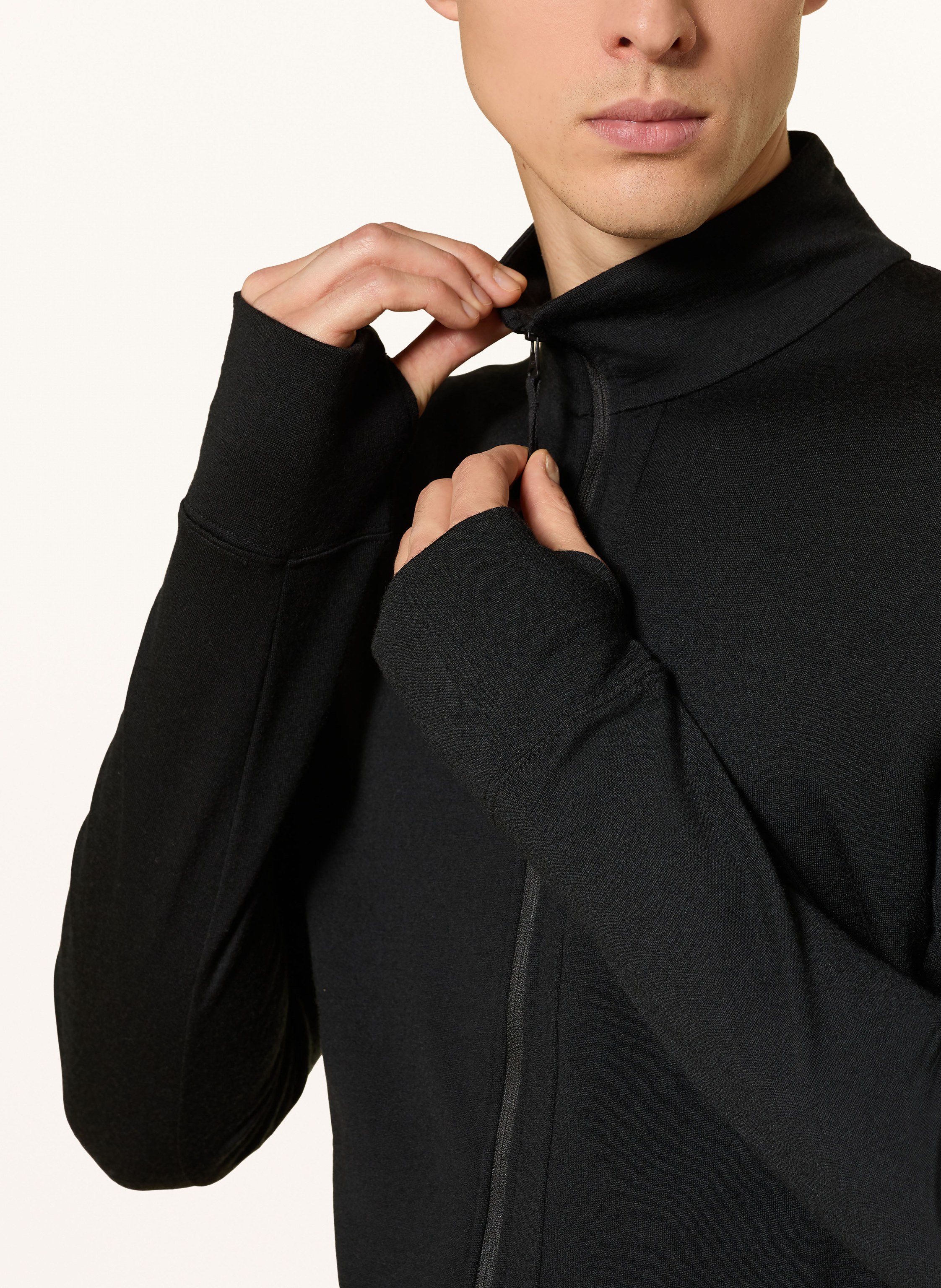 Thumbnail - Icebreaker Midlayer-Jacke Mer 260 Quantum Iv Aus Merinowolle schwarz