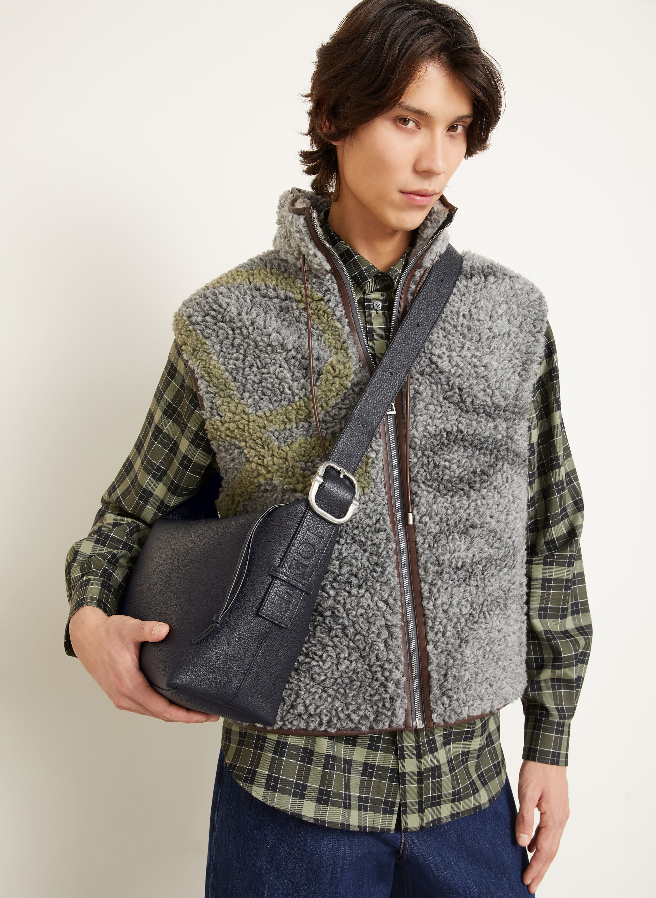 Thumbnail - Loewe Umhängetasche Loop schwarz