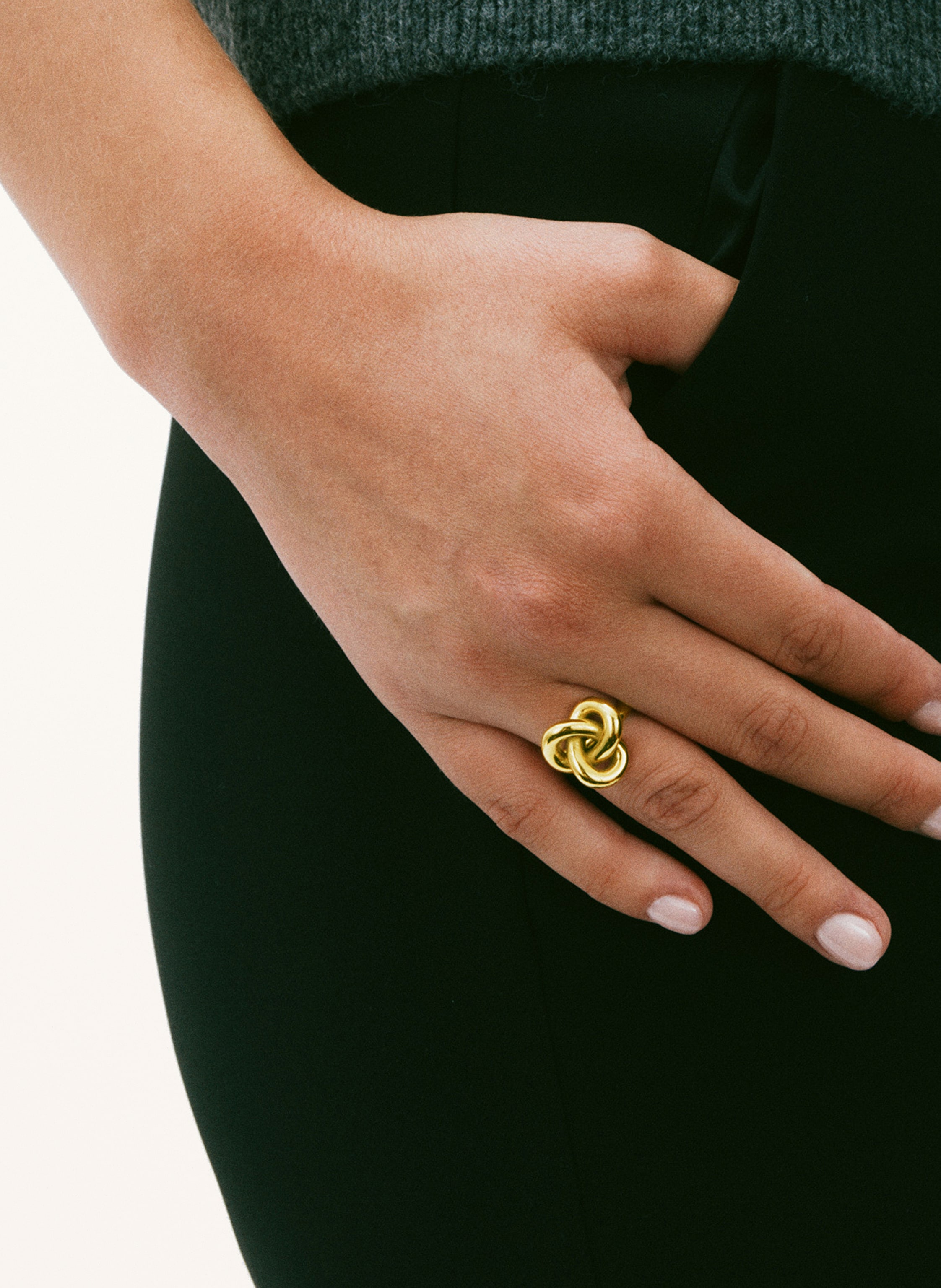 Thumbnail - Edblad Ring Infinity Knot L gold