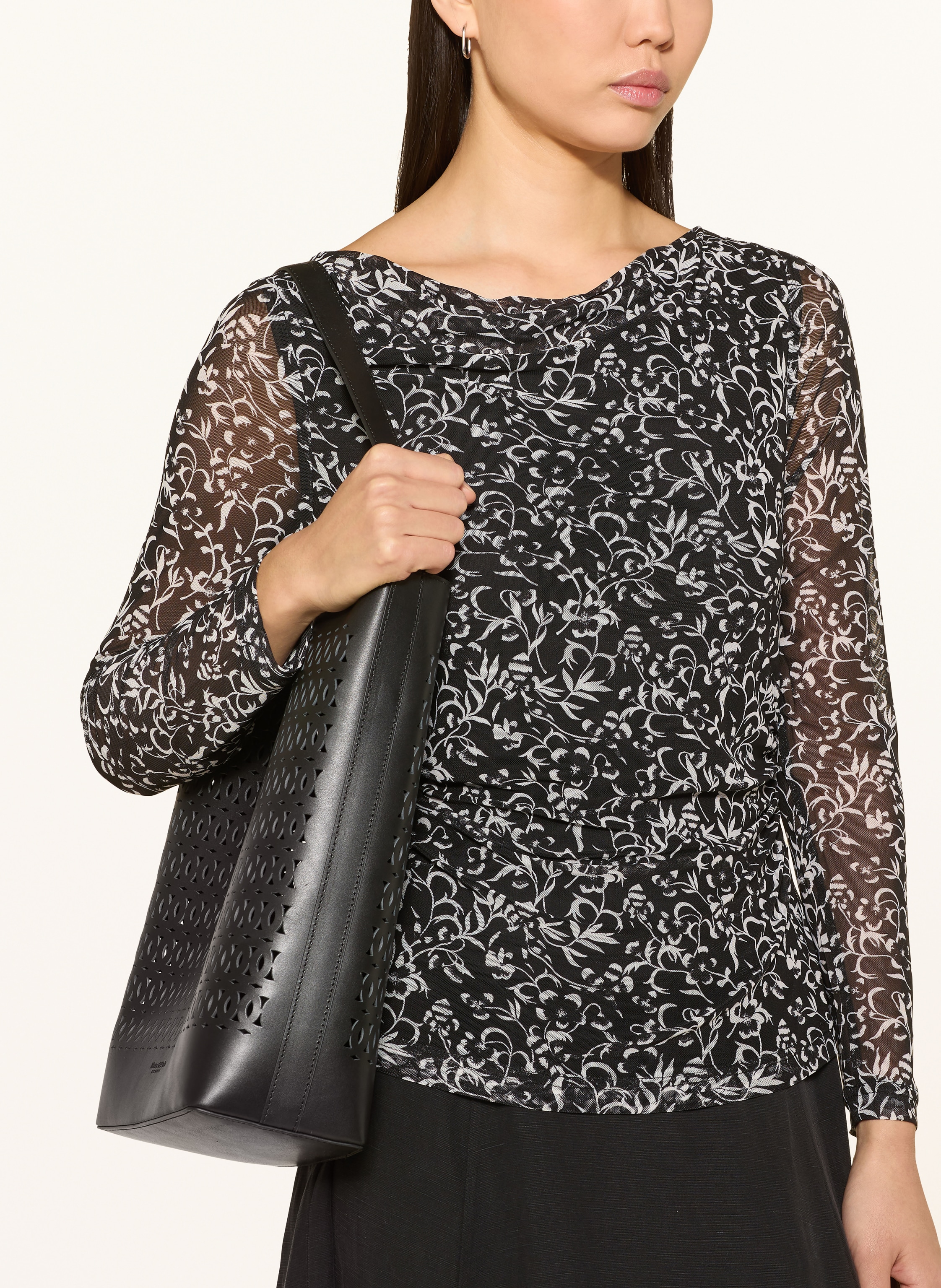 Thumbnail - Phase Eight Longsleeve Tammy Aus Mesh schwarz