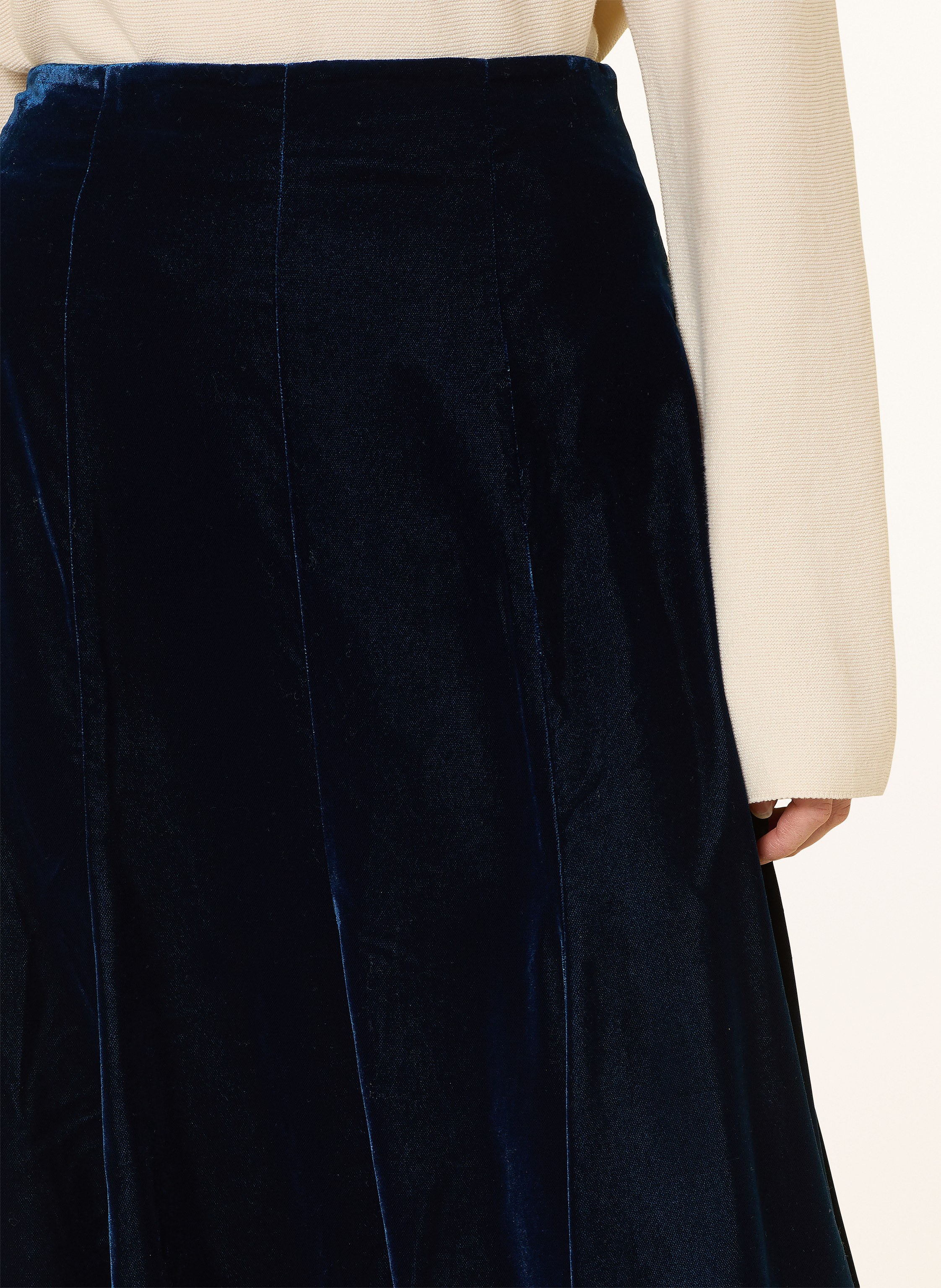 Thumbnail - Phase Eight Samtrock Eilish blau