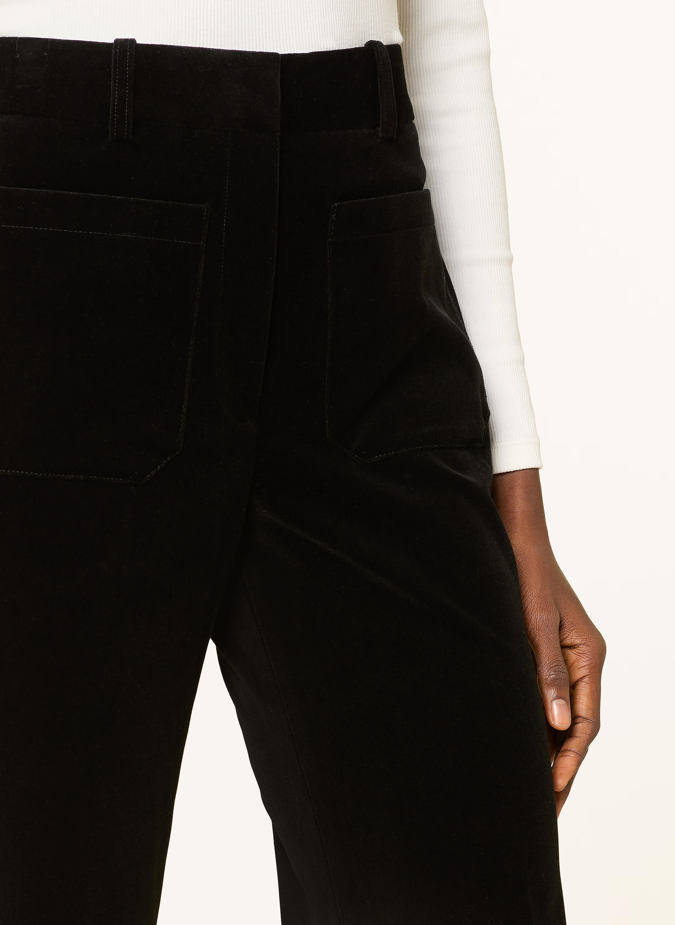 Thumbnail - Reiss Bootcut-Hose Myrtle Aus Samt schwarz