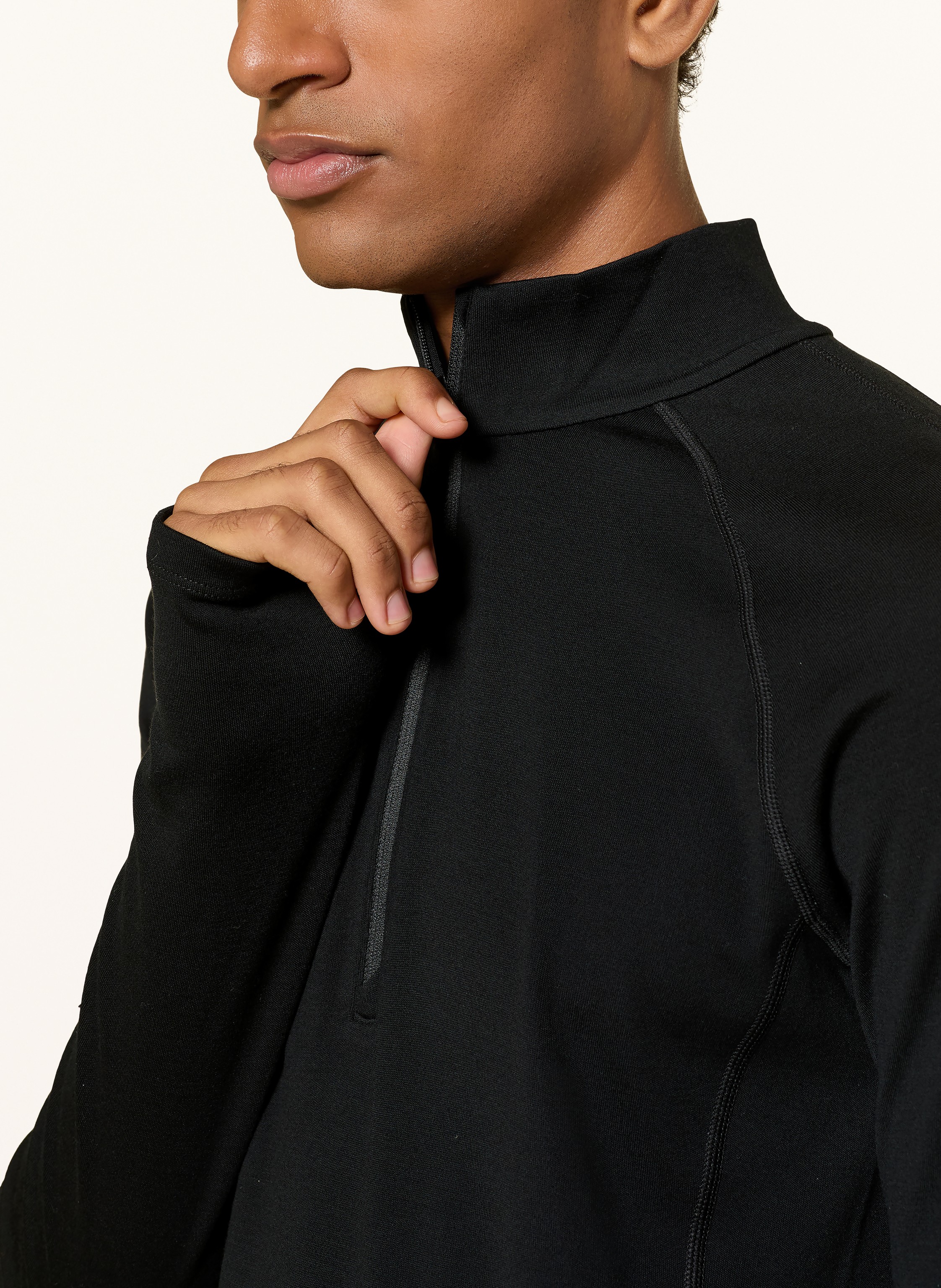 Thumbnail - Icebreaker Longsleeve 300 Merinofine Polar Ls Aus Merinowolle schwarz