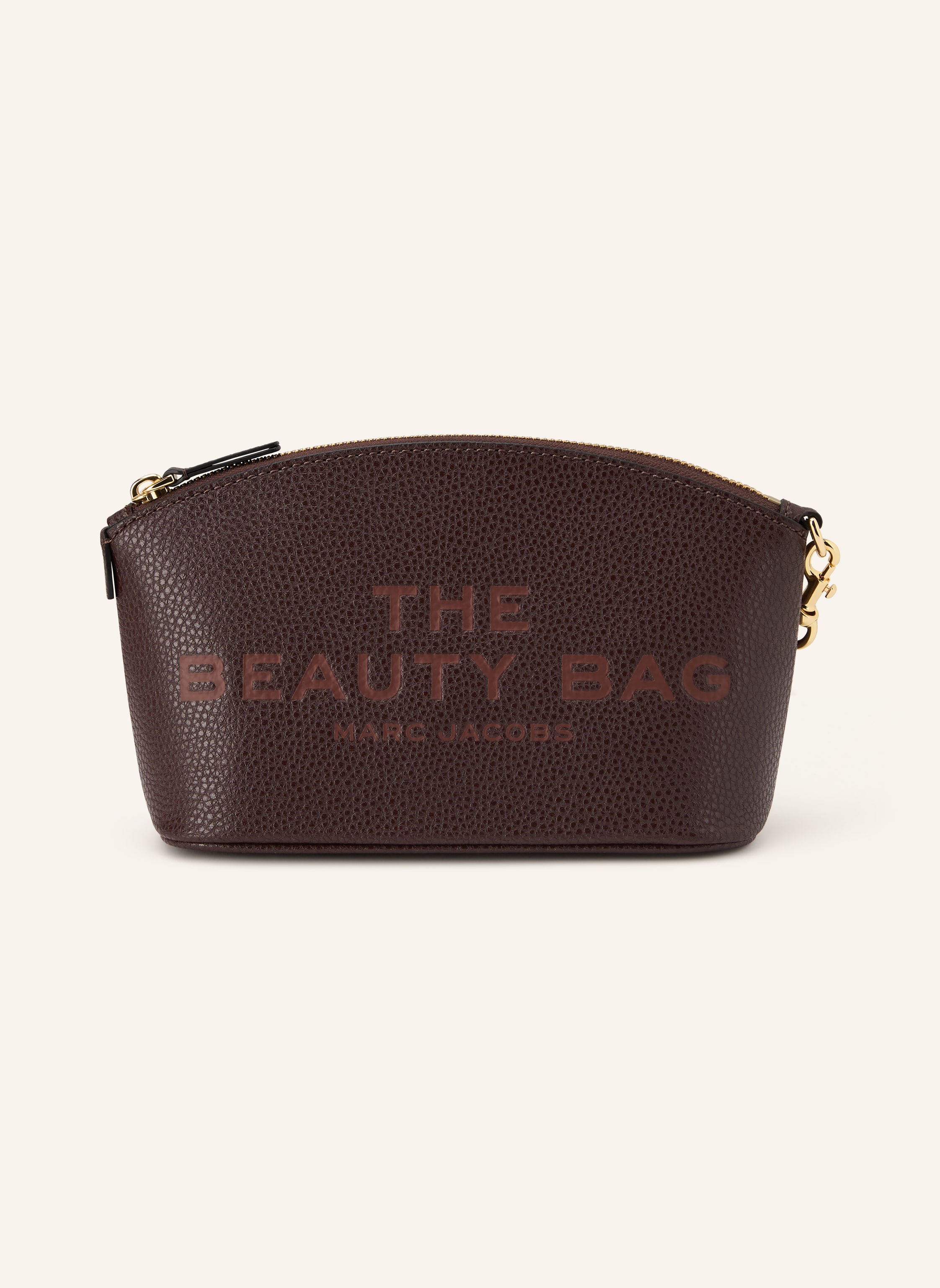 Marc Jacobs Genarbtes Leder. Schließt mit Reißverschluss. Abnehmbare Handgelenkschlaufe. Ein Hauptfach. Label-Prägung auf der Front in dunkelbraun / gold