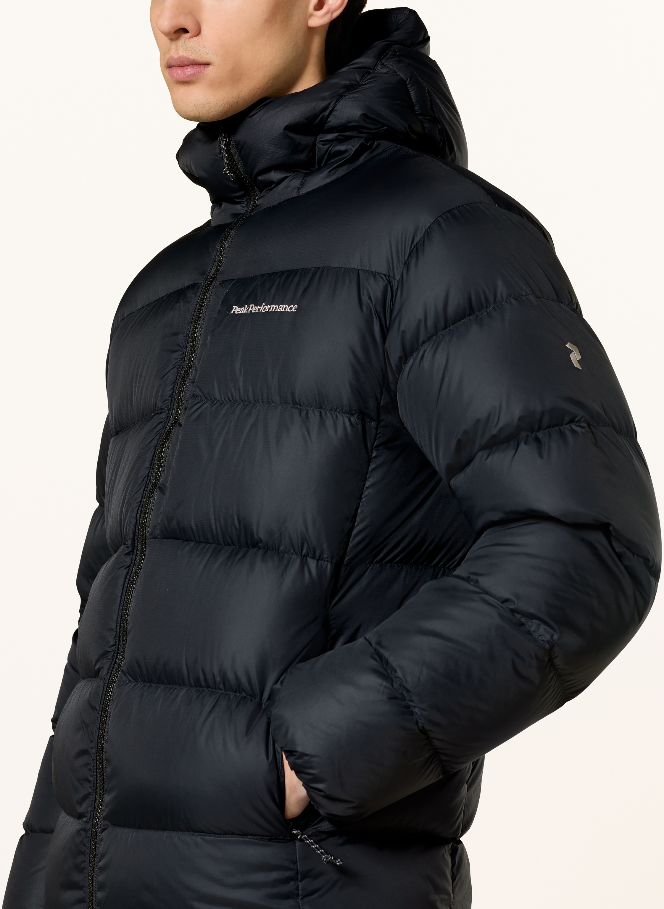 Thumbnail - Peak Performance Daunenjacke Frost schwarz