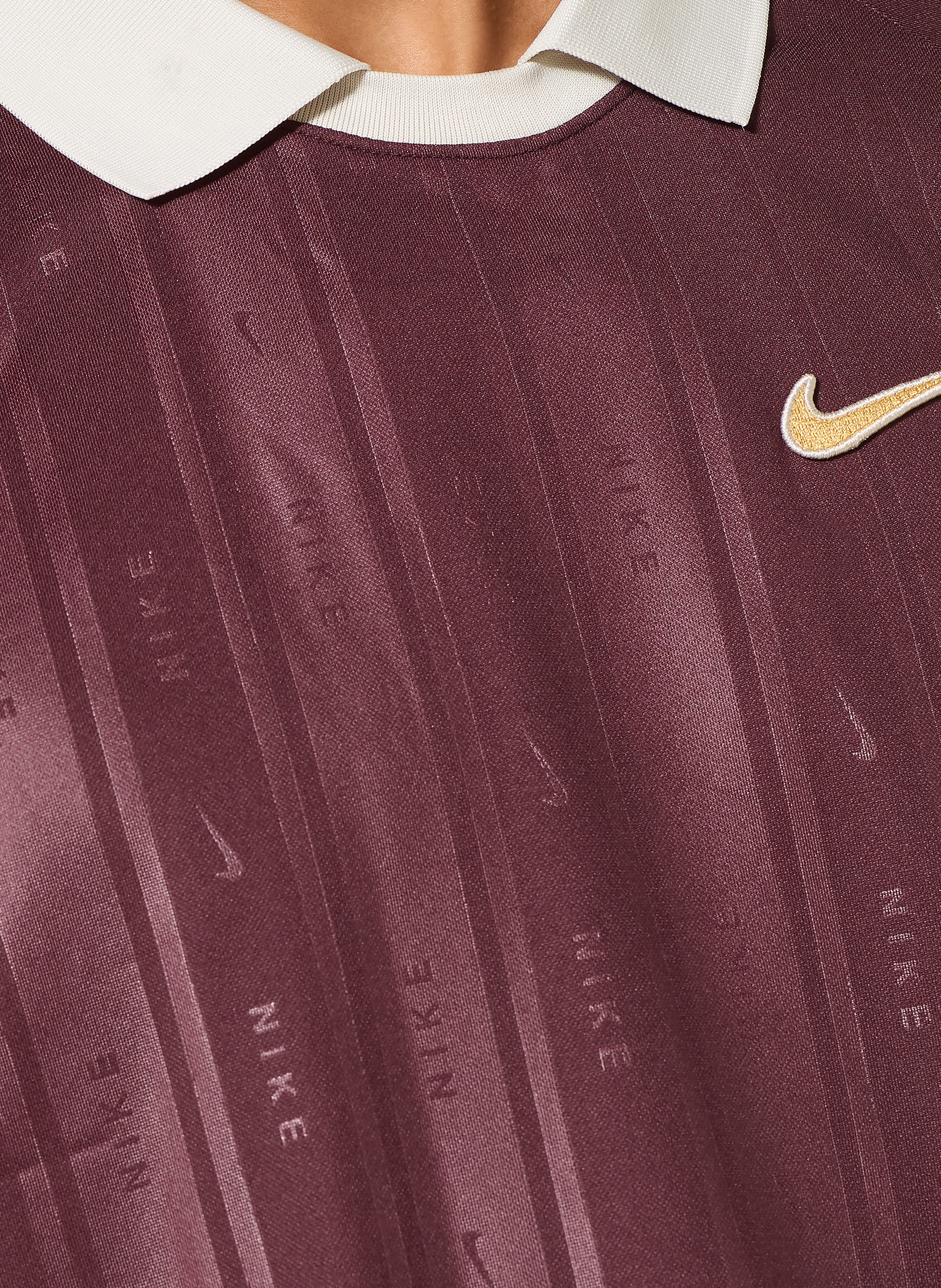 Thumbnail - Nike T-Shirt Sportswear rot