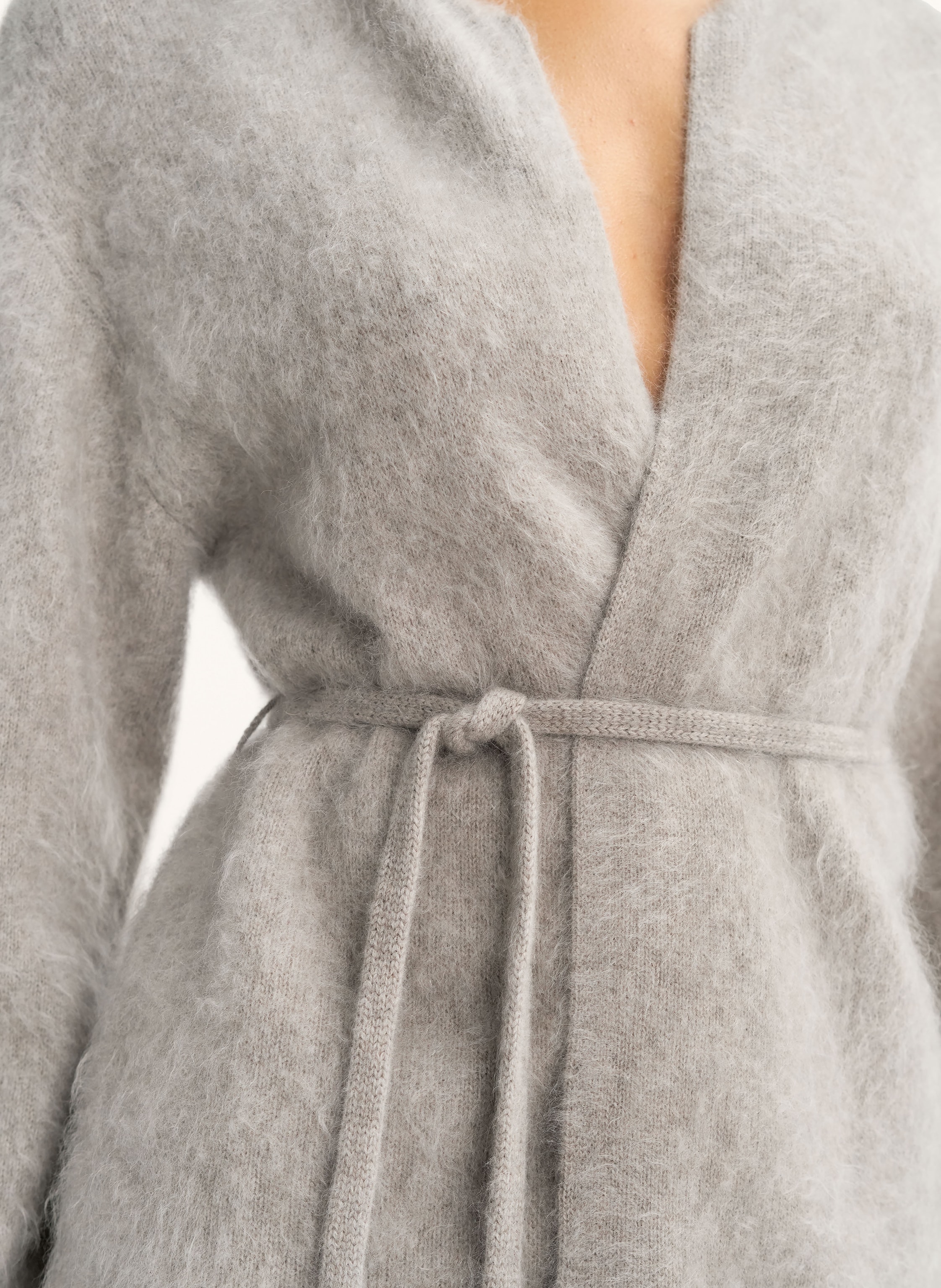 Thumbnail - Soft Goat Strickhülle Aus Cashmere grau