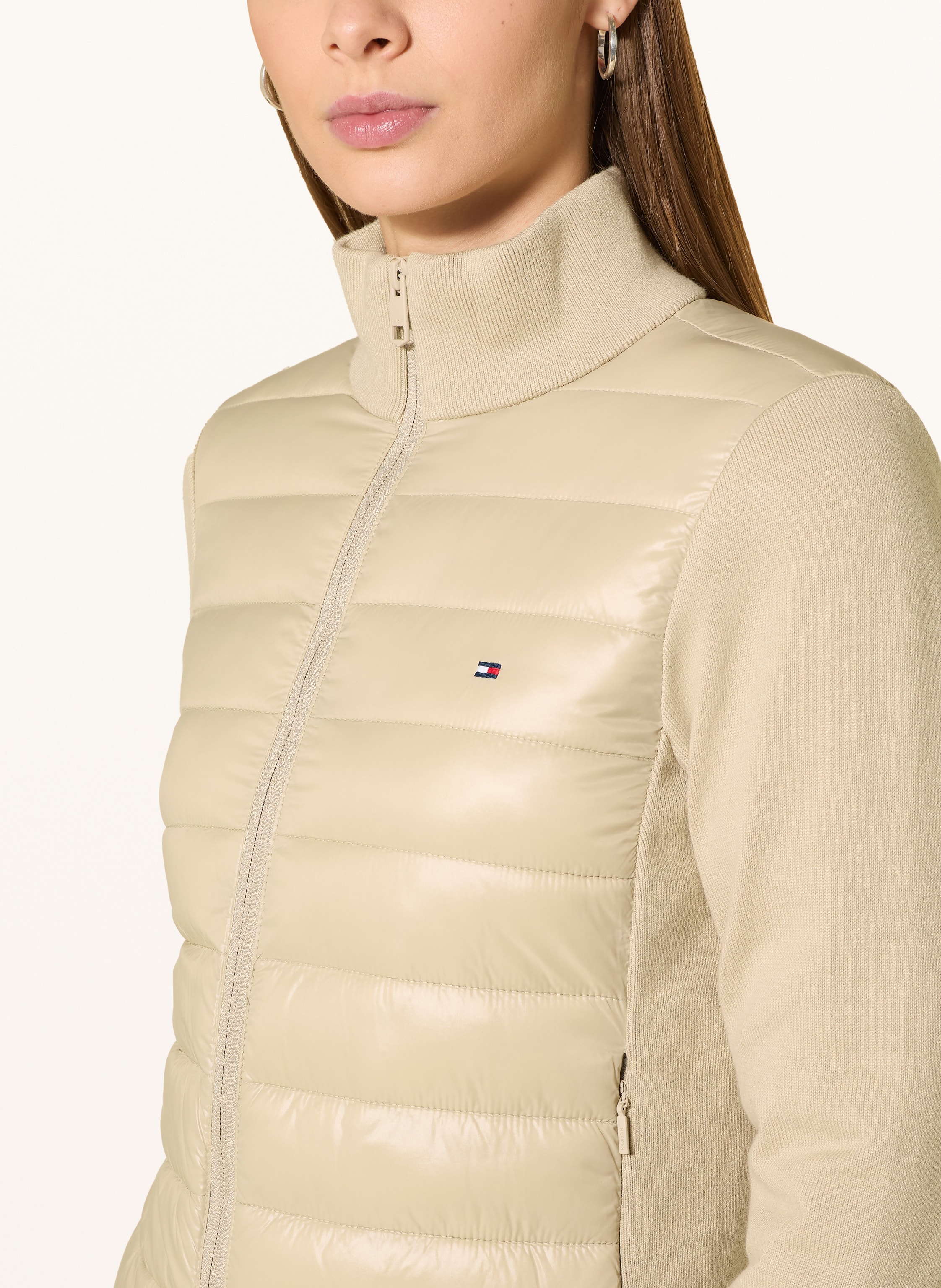 Thumbnail - Tommy Hilfiger Steppjacke Im Materialmix beige