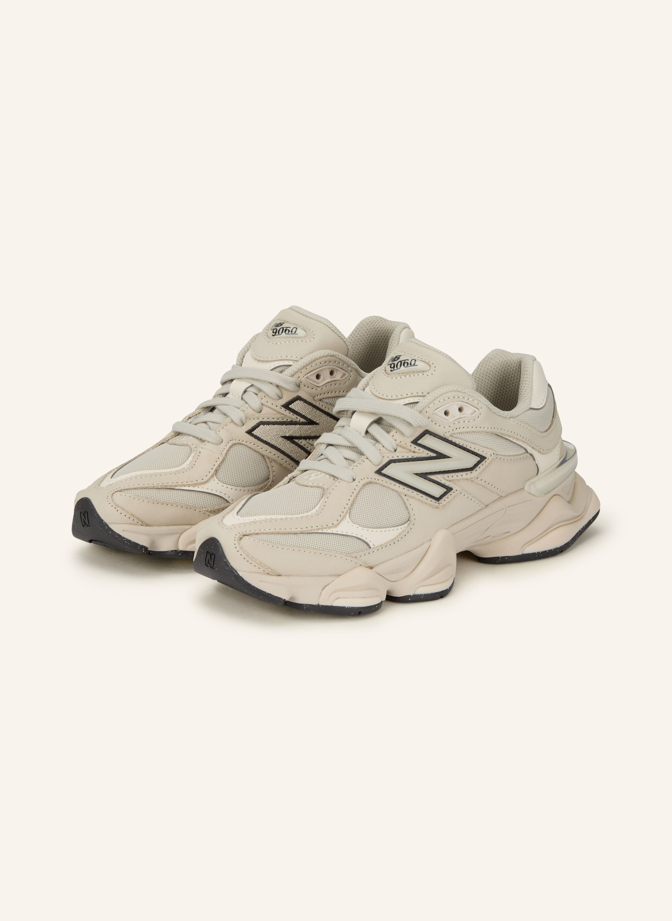 New Balance New Balance Sneaker 9060 beige in BEIGE / HELLGRAU