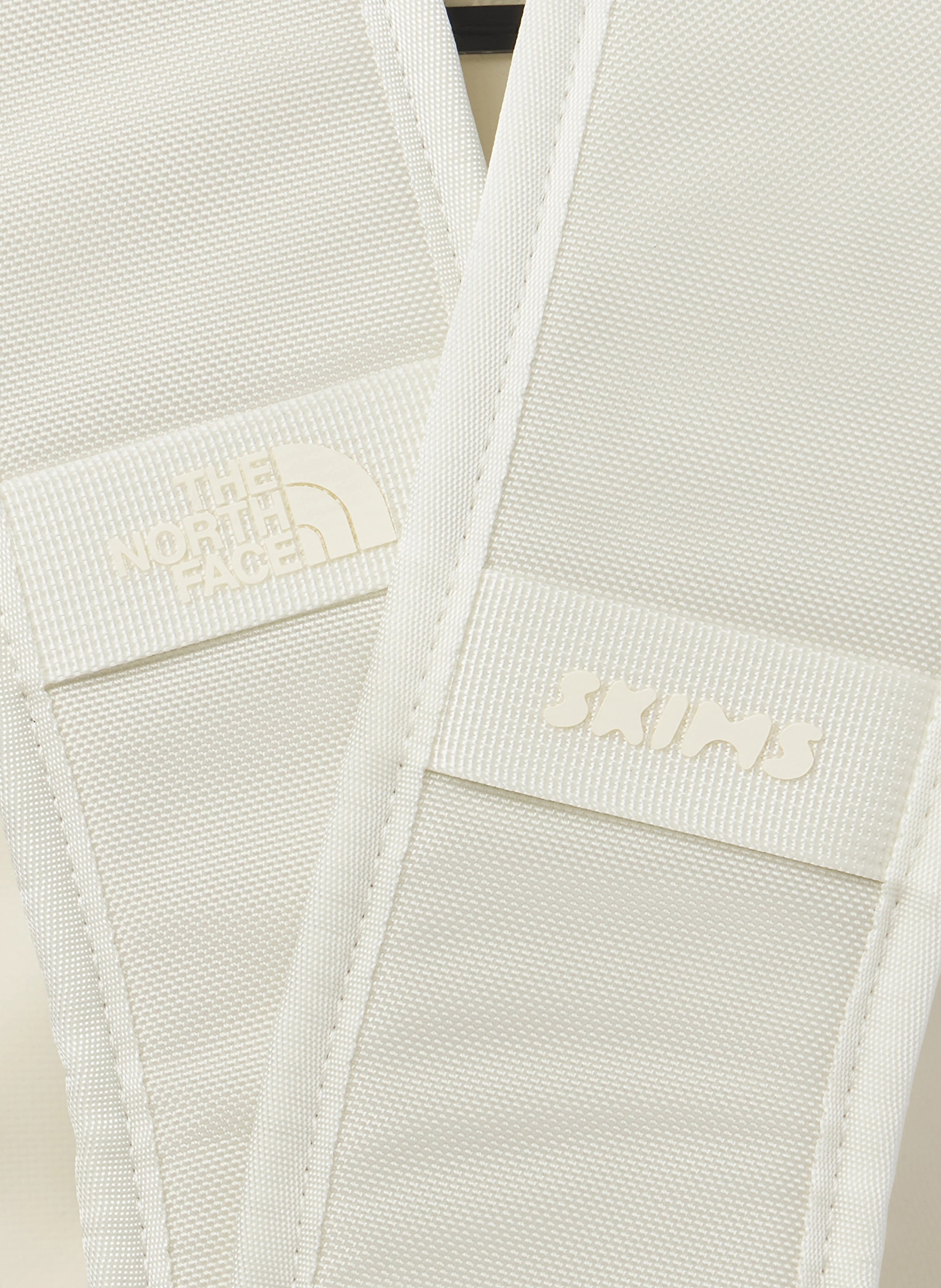 Thumbnail - The North Face X Skims Reisetasche Tnf X Project K Base Camp Duffel L 95 L weiss