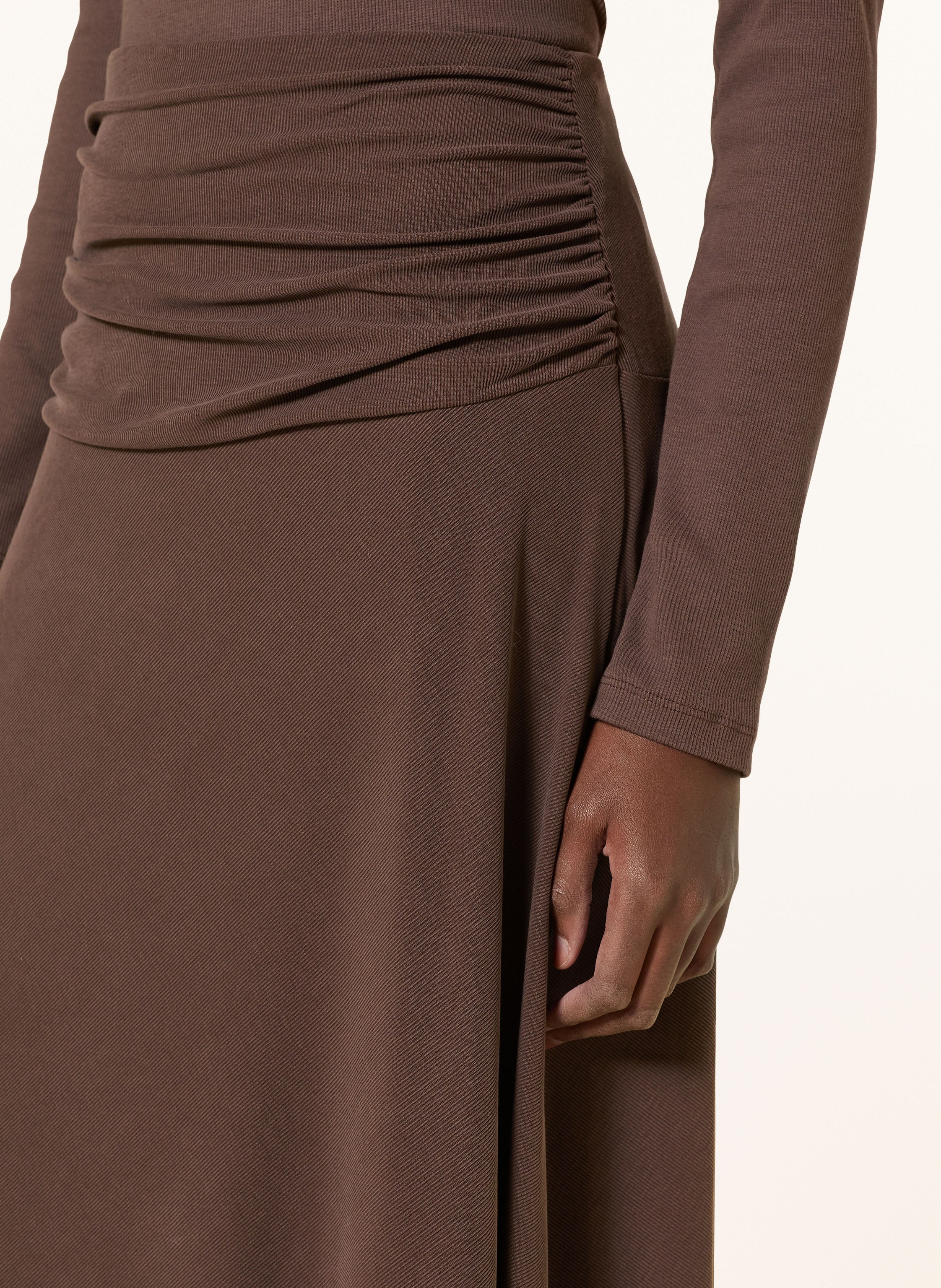 Thumbnail - Guess Rock Milena braun