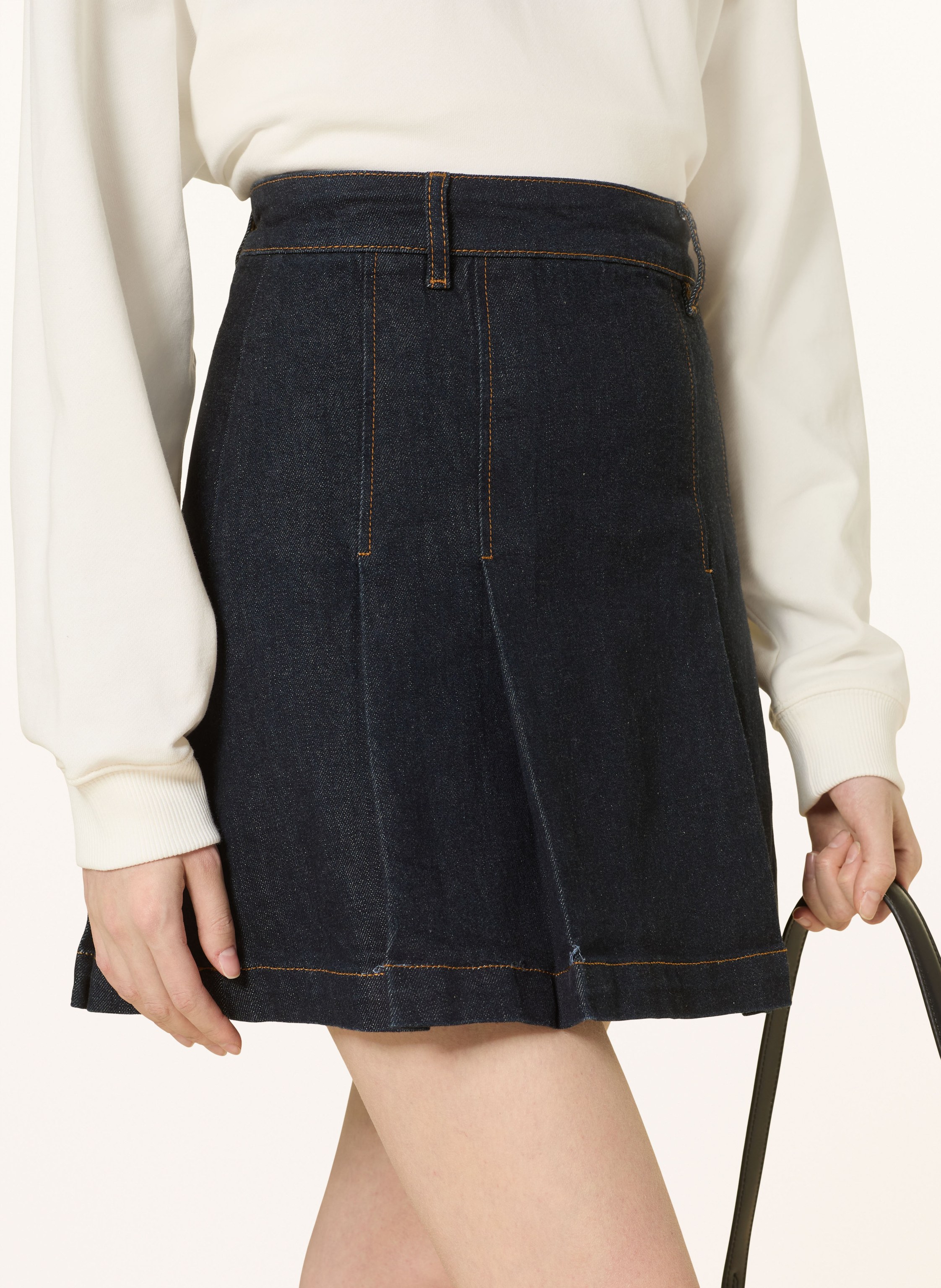 Thumbnail - Hugo Faltenrock Gerelise blau