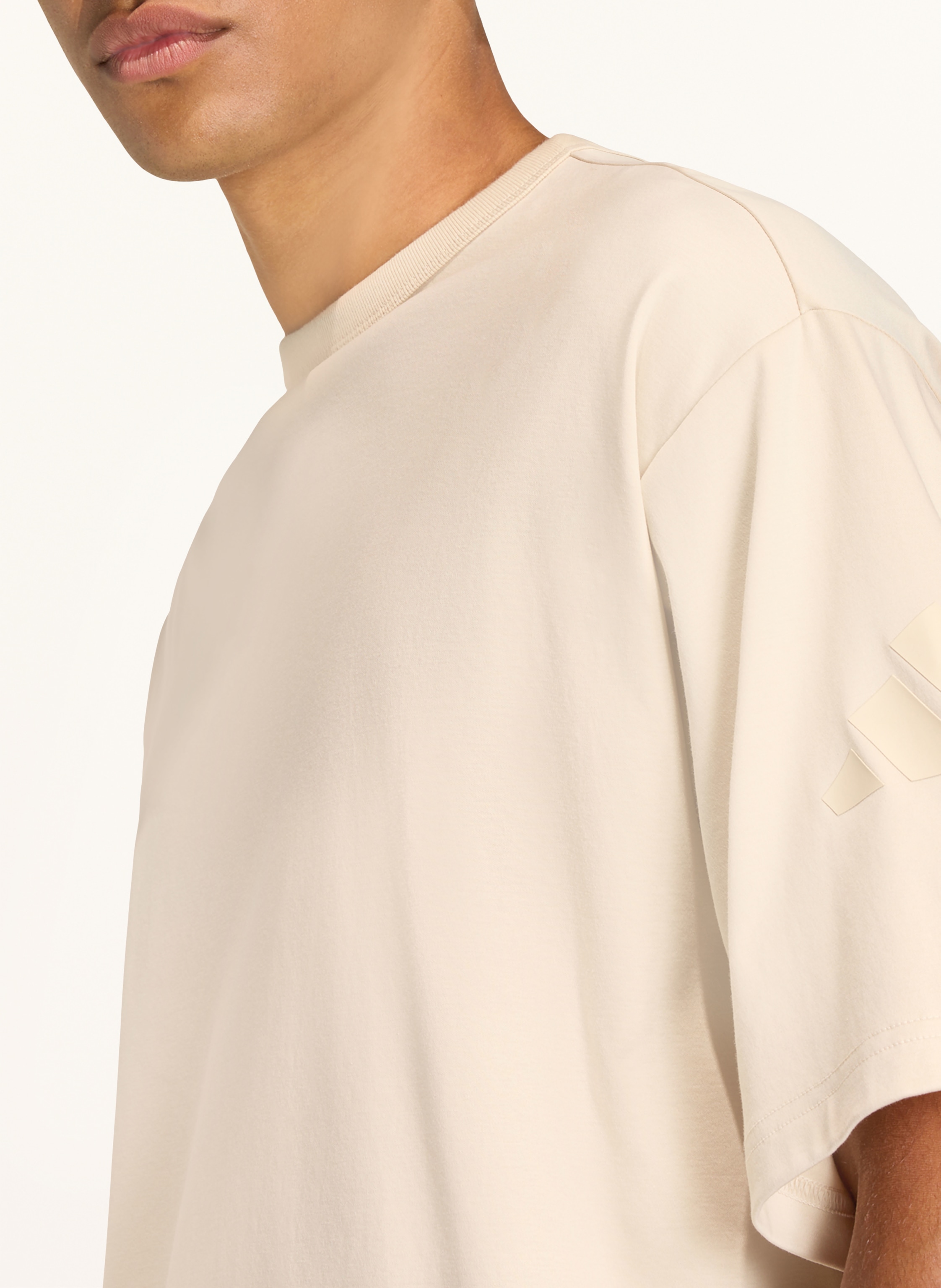 Thumbnail - Adidas T-Shirt Soft Lux beige