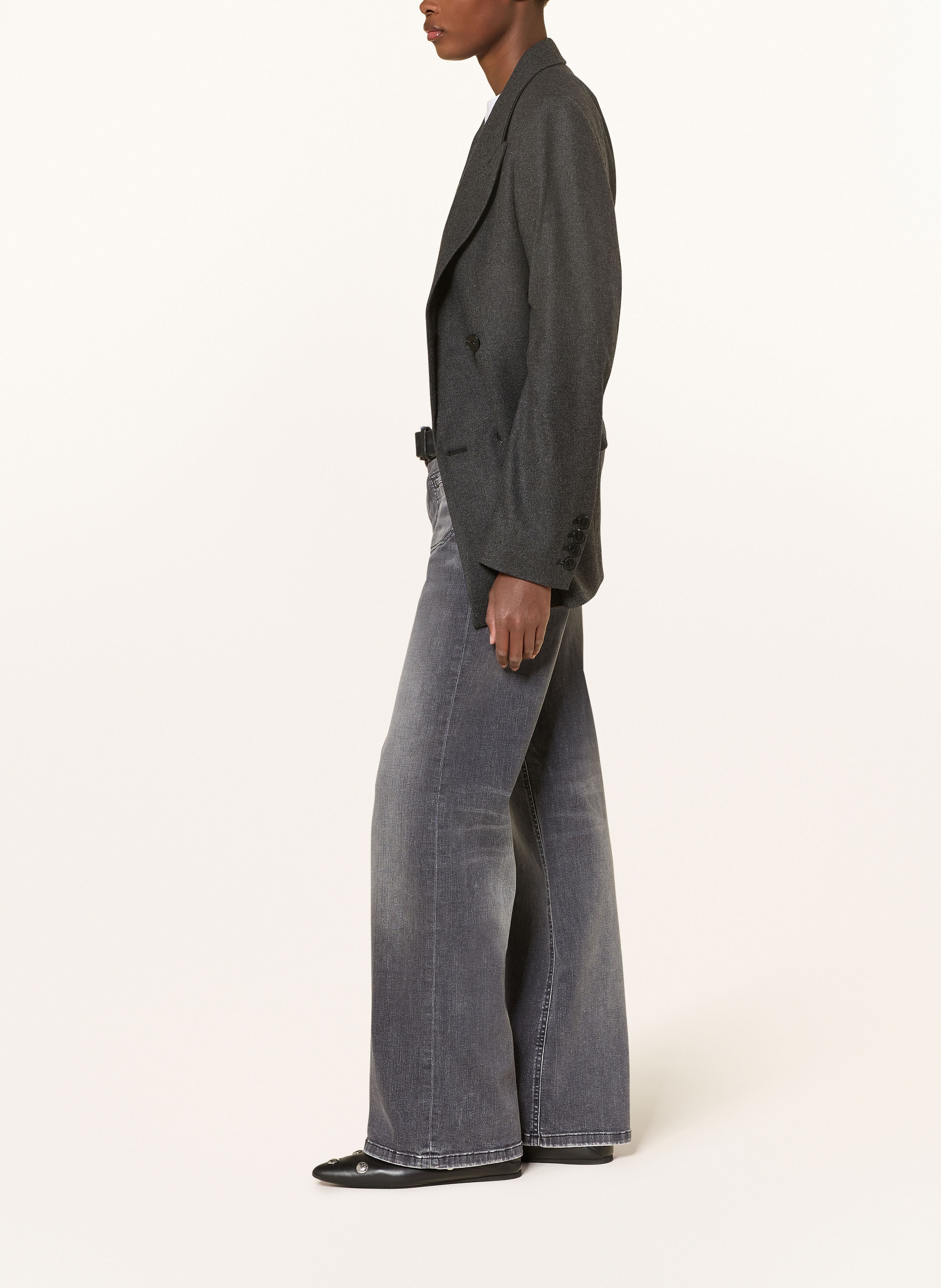 Thumbnail - Cambio Flared-Jeans Tess grau