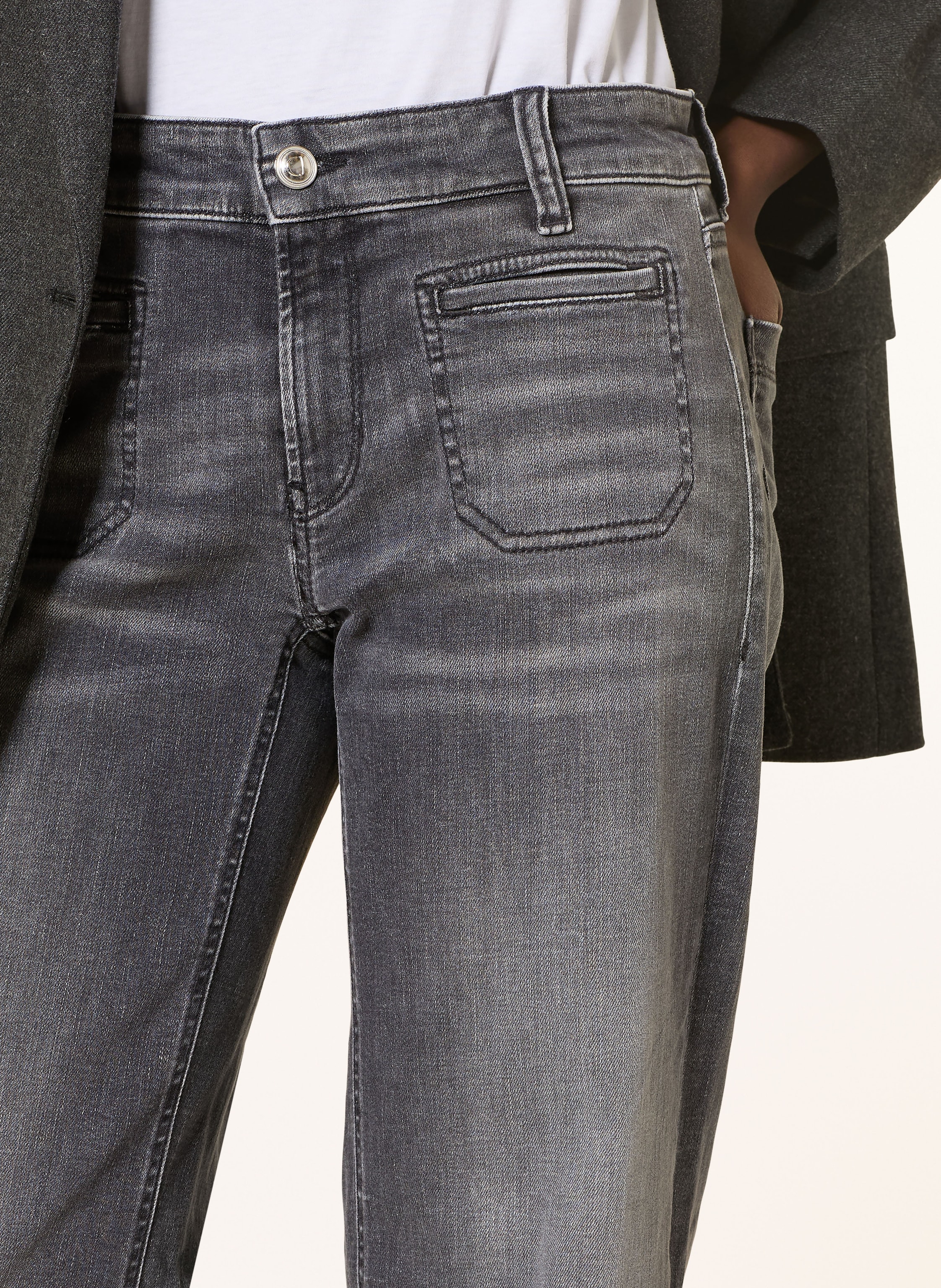 Thumbnail - Cambio Flared-Jeans Tess grau