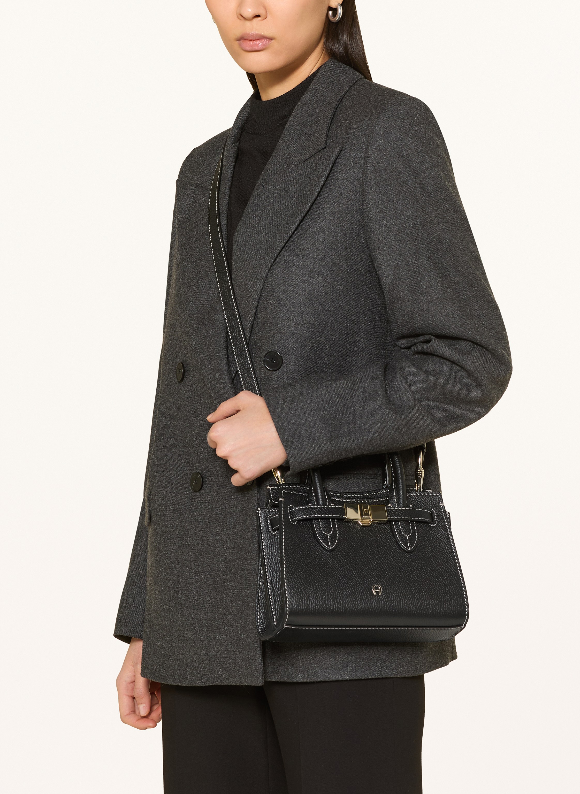 Thumbnail - Aigner Handtasche Farah Small schwarz