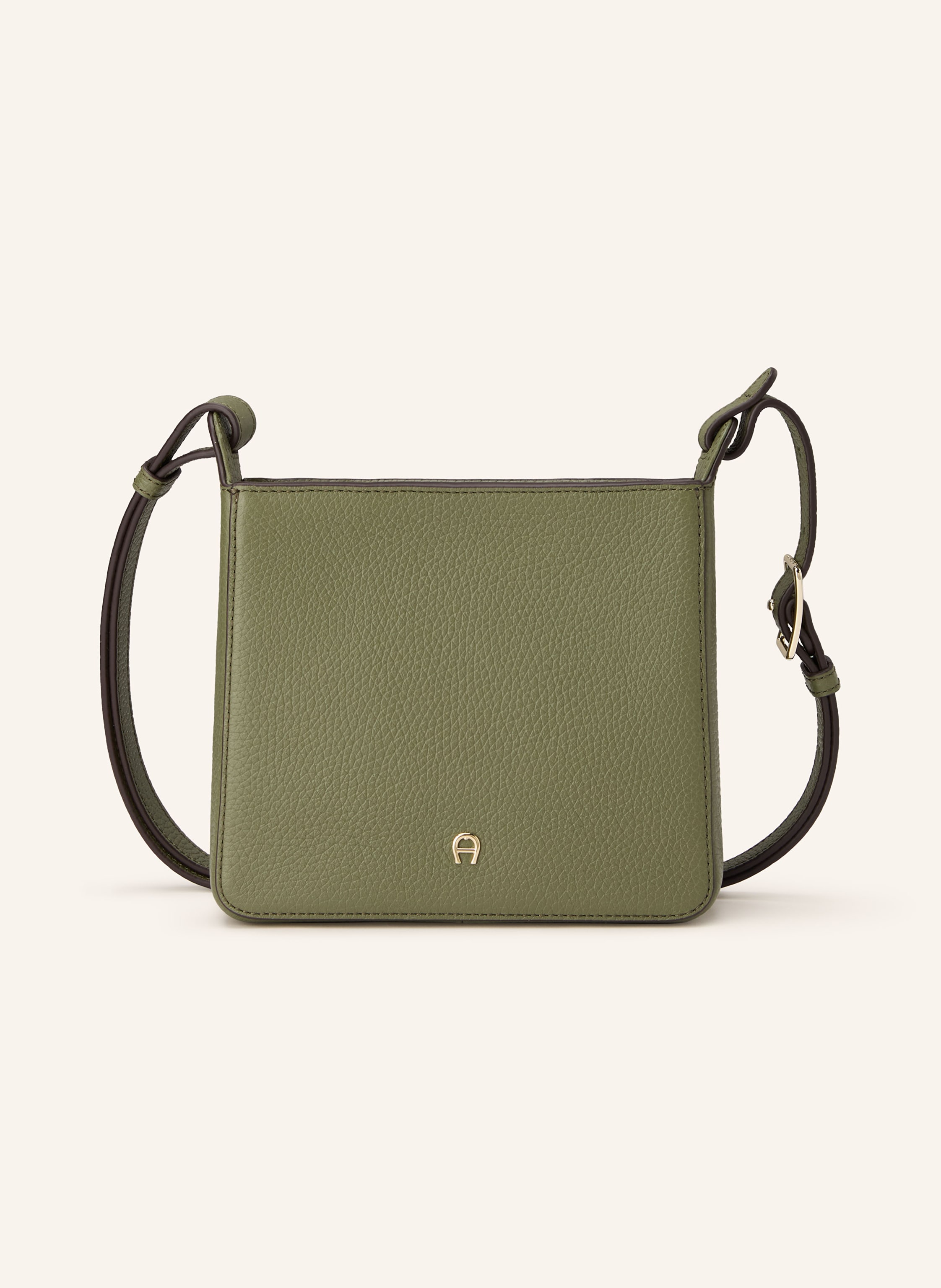 Aigner Außenfach auf der Rückseite. Ein Steckfach. Längenverstellbarer Schulterriemen. Verstärkter Taschenboden. Reißverschluss. Innen ein Hauptfach. Label-Detail. Genarbtes Leder. Bicolor-Design Small in grün / dunkelbraun