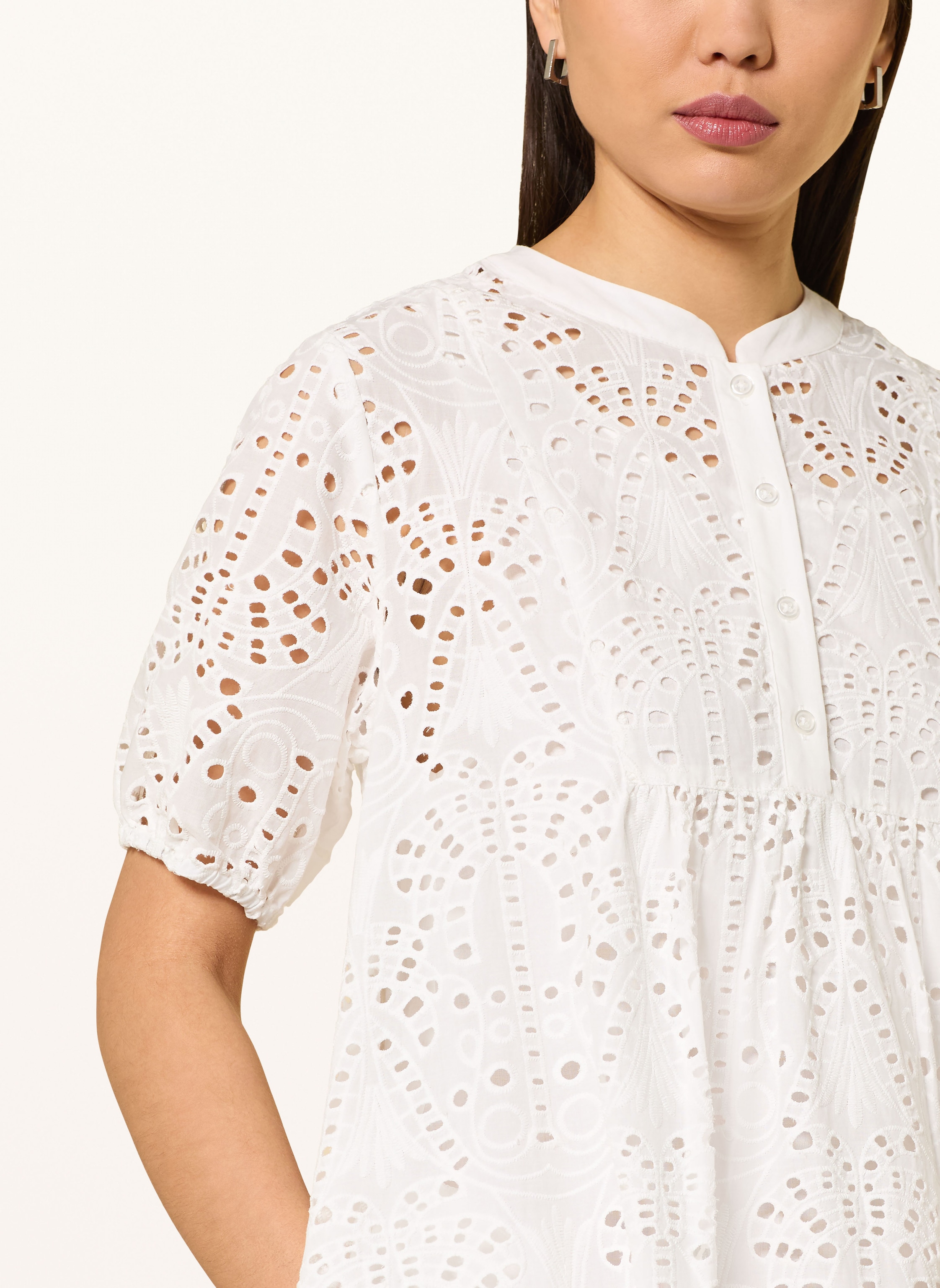 Thumbnail - Darling Harbour Kleid Mit Lochspitze weiss