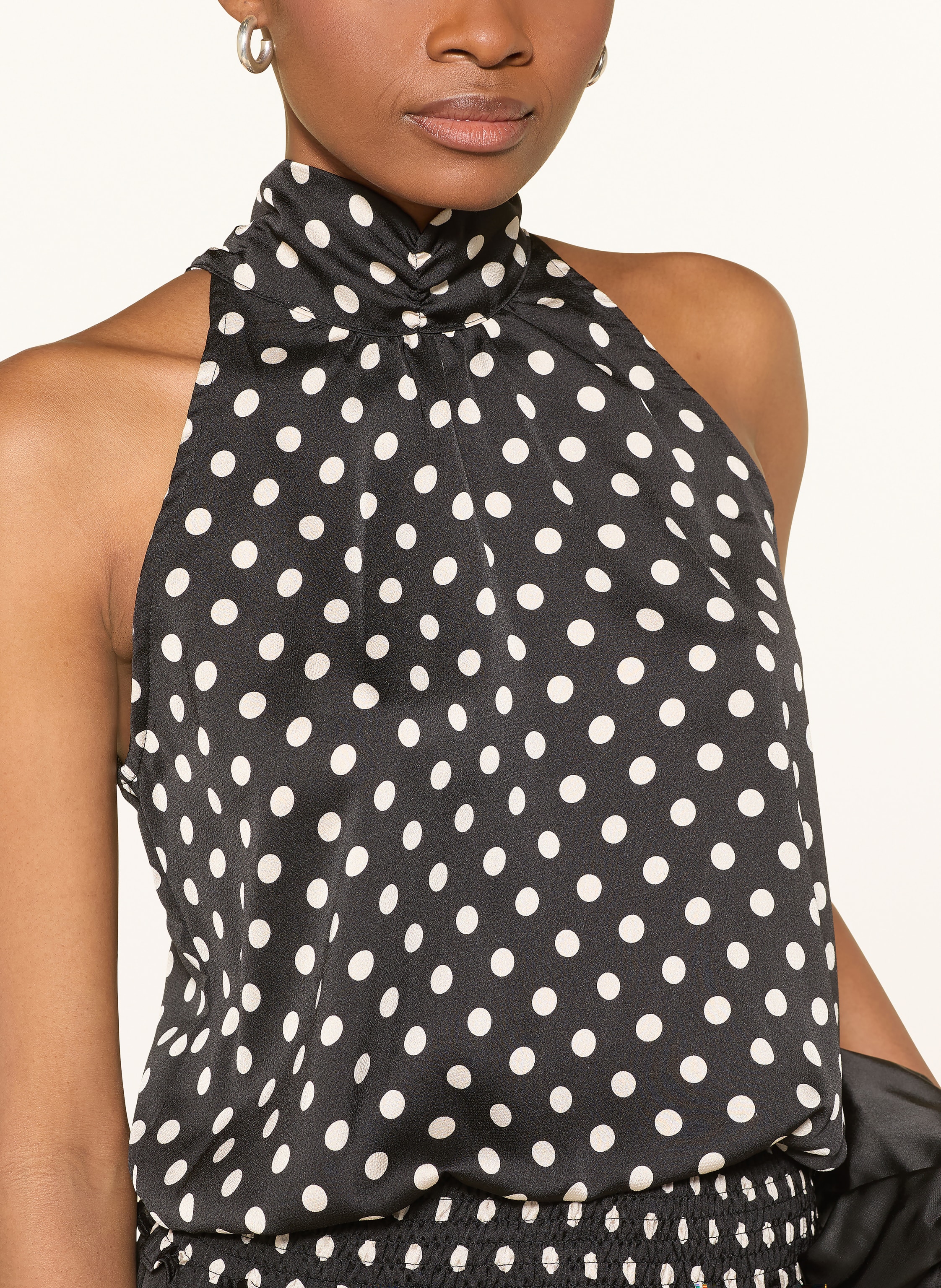 Thumbnail - Neo Noir Top Jos Mit Rüschen schwarz