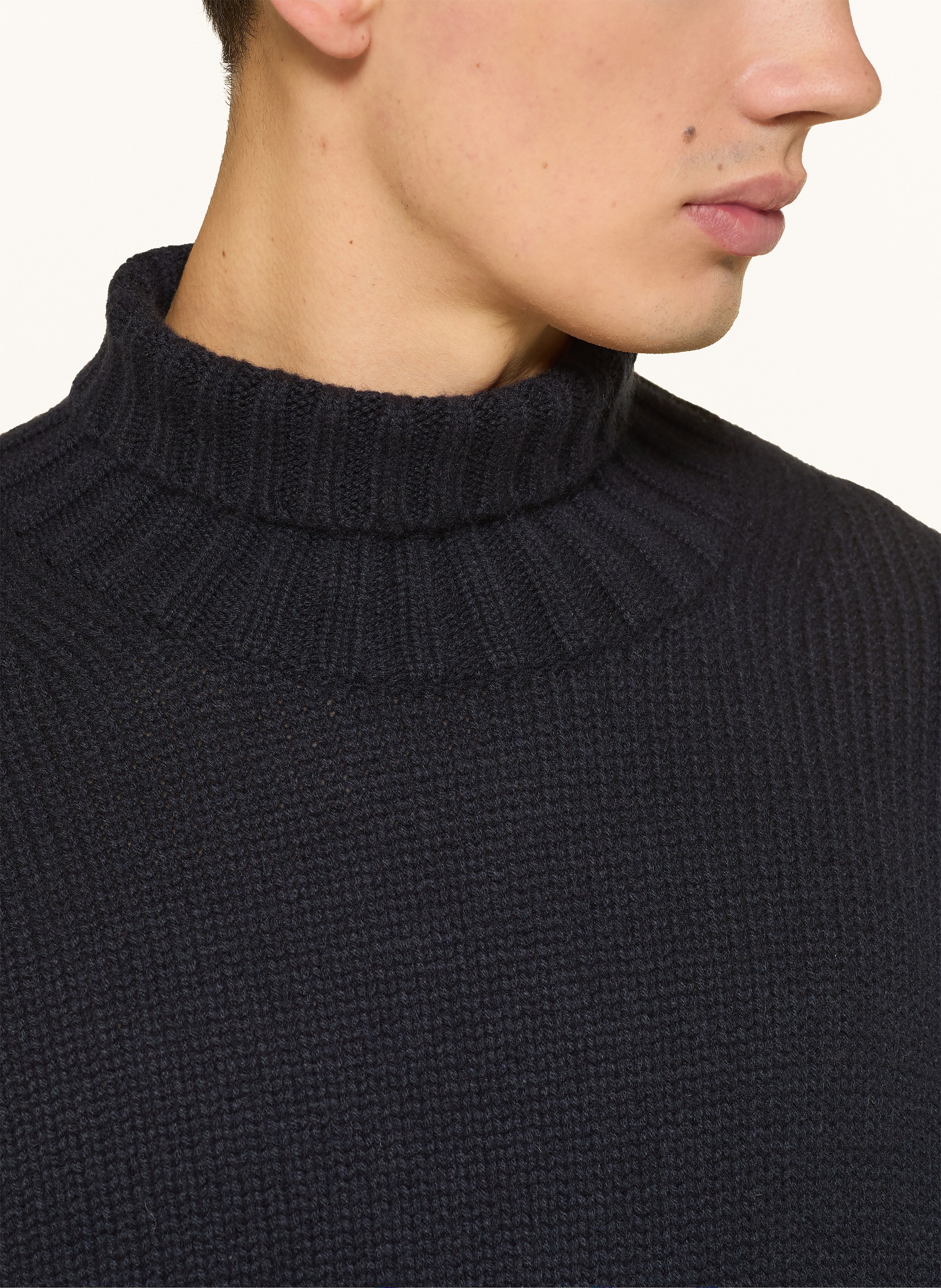 Thumbnail - Cos Rollkragenpullover Aus Cashmere blau