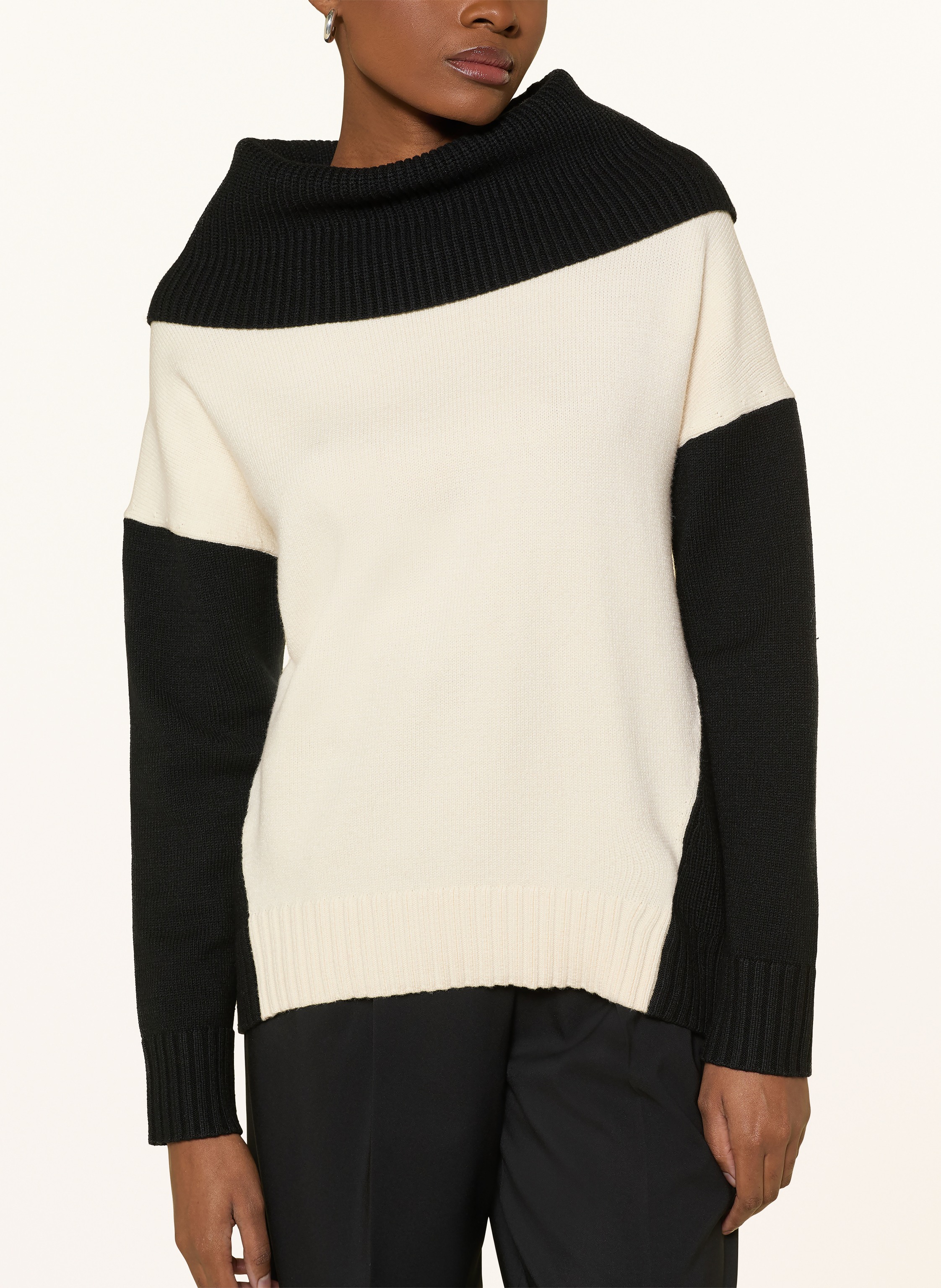 Thumbnail - Phase Eight Rollkragenpullover Dara schwarz