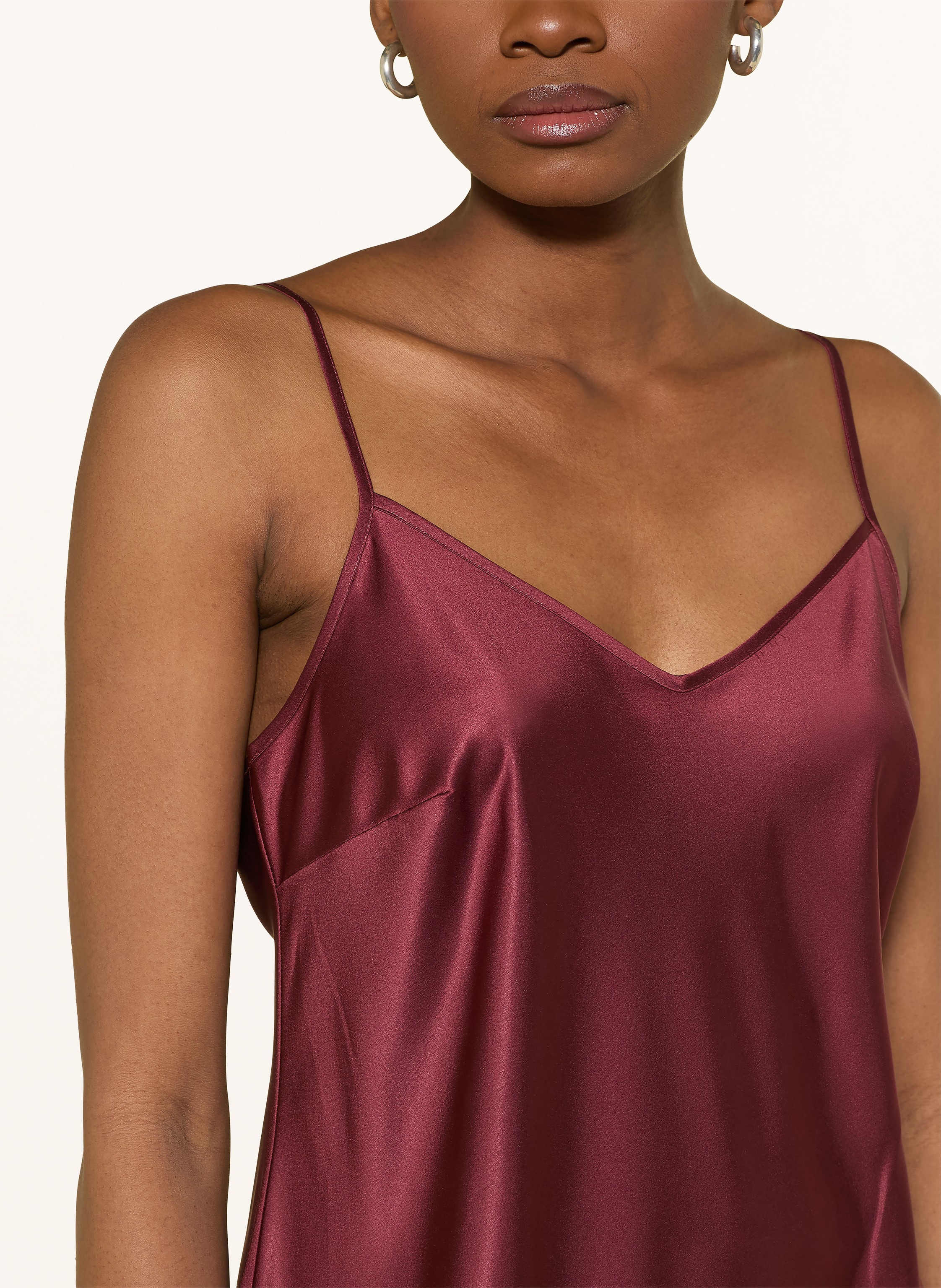 Thumbnail - Phase Eight Set Issy: Satinkleid Mit Pullover rot