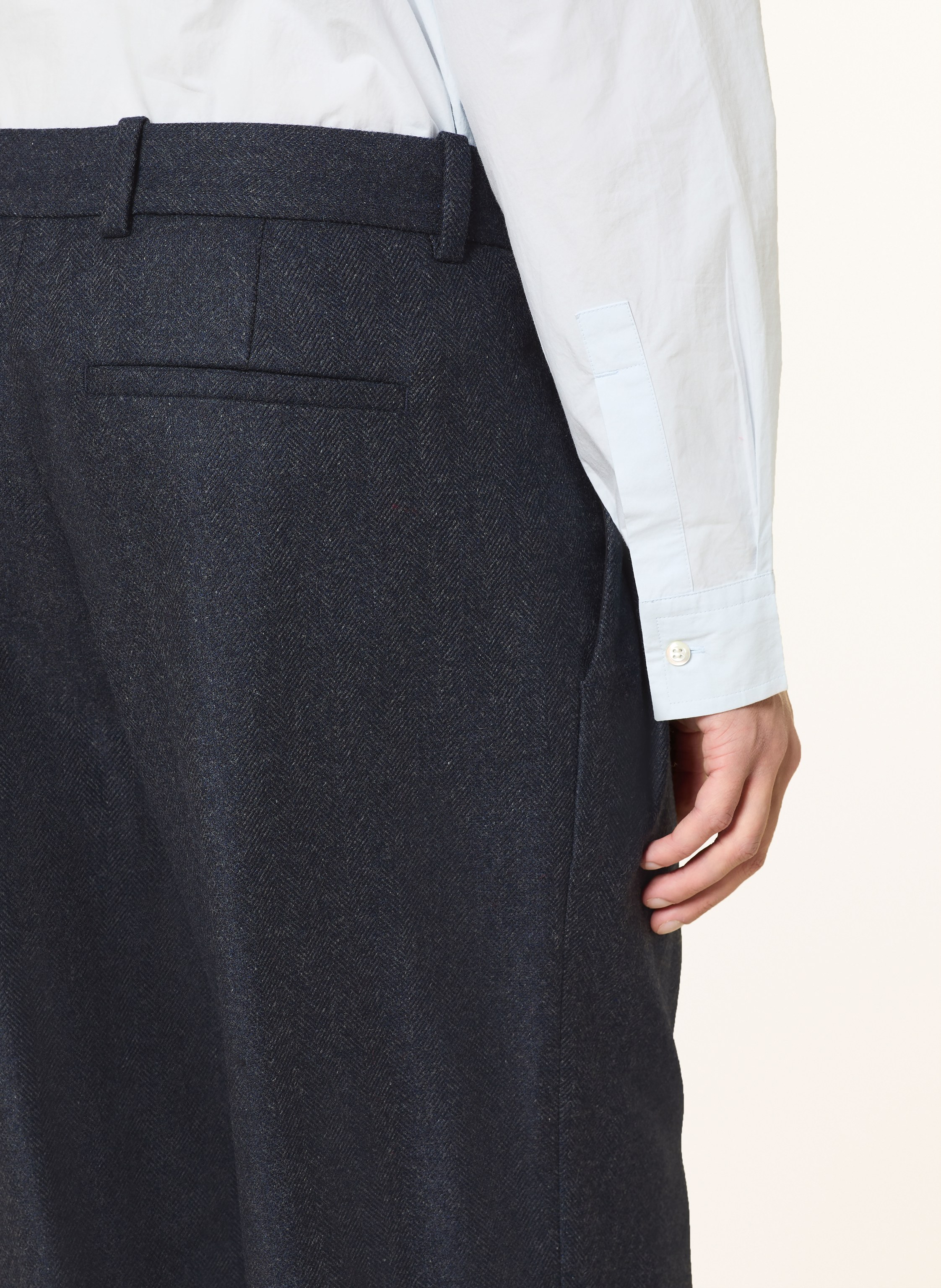 Thumbnail - Cos Chino Regular Fit grau