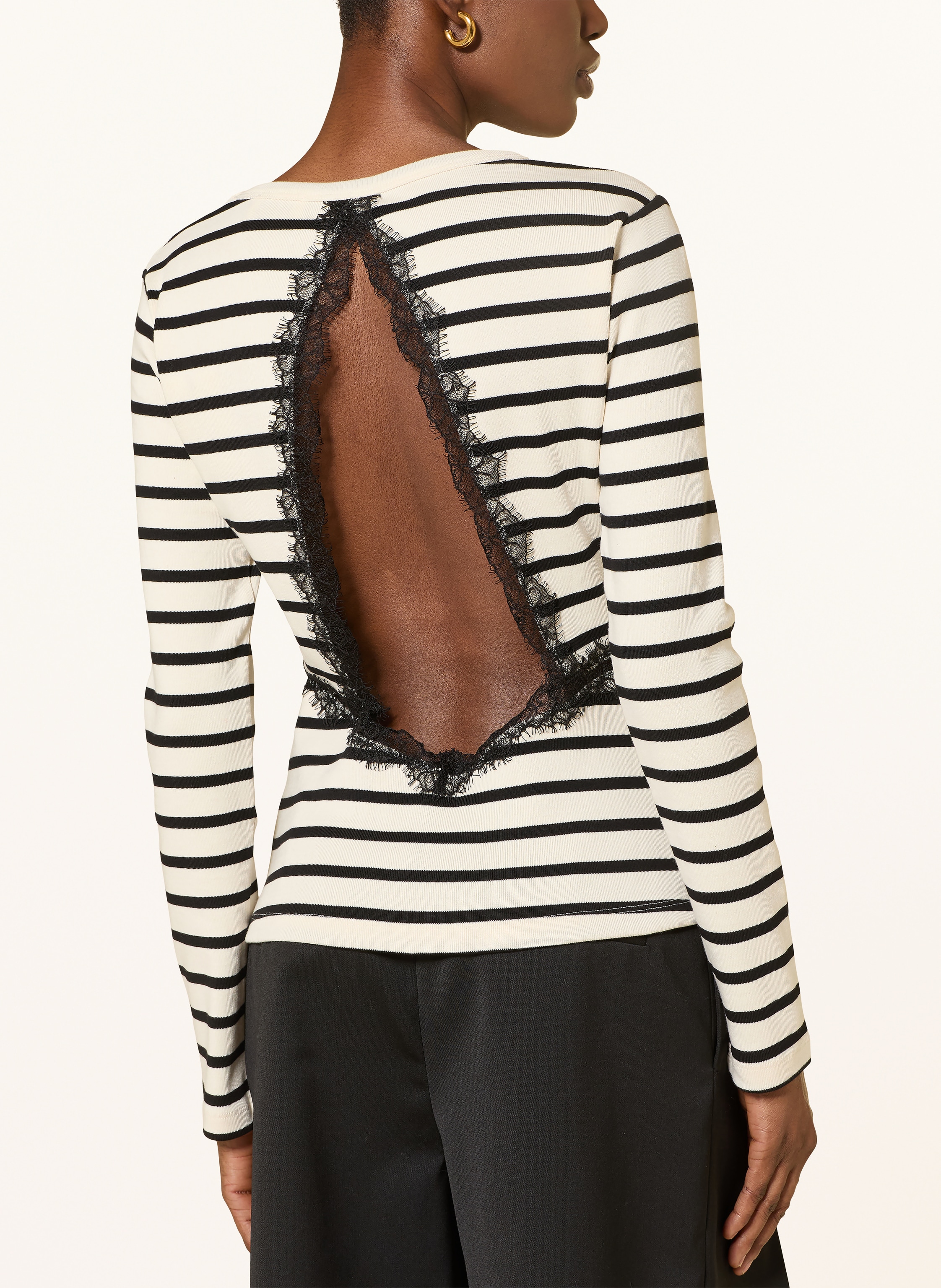 Thumbnail - Claudie Pierlot Longsleeve Mit Spitze Und Cut-Out weiss