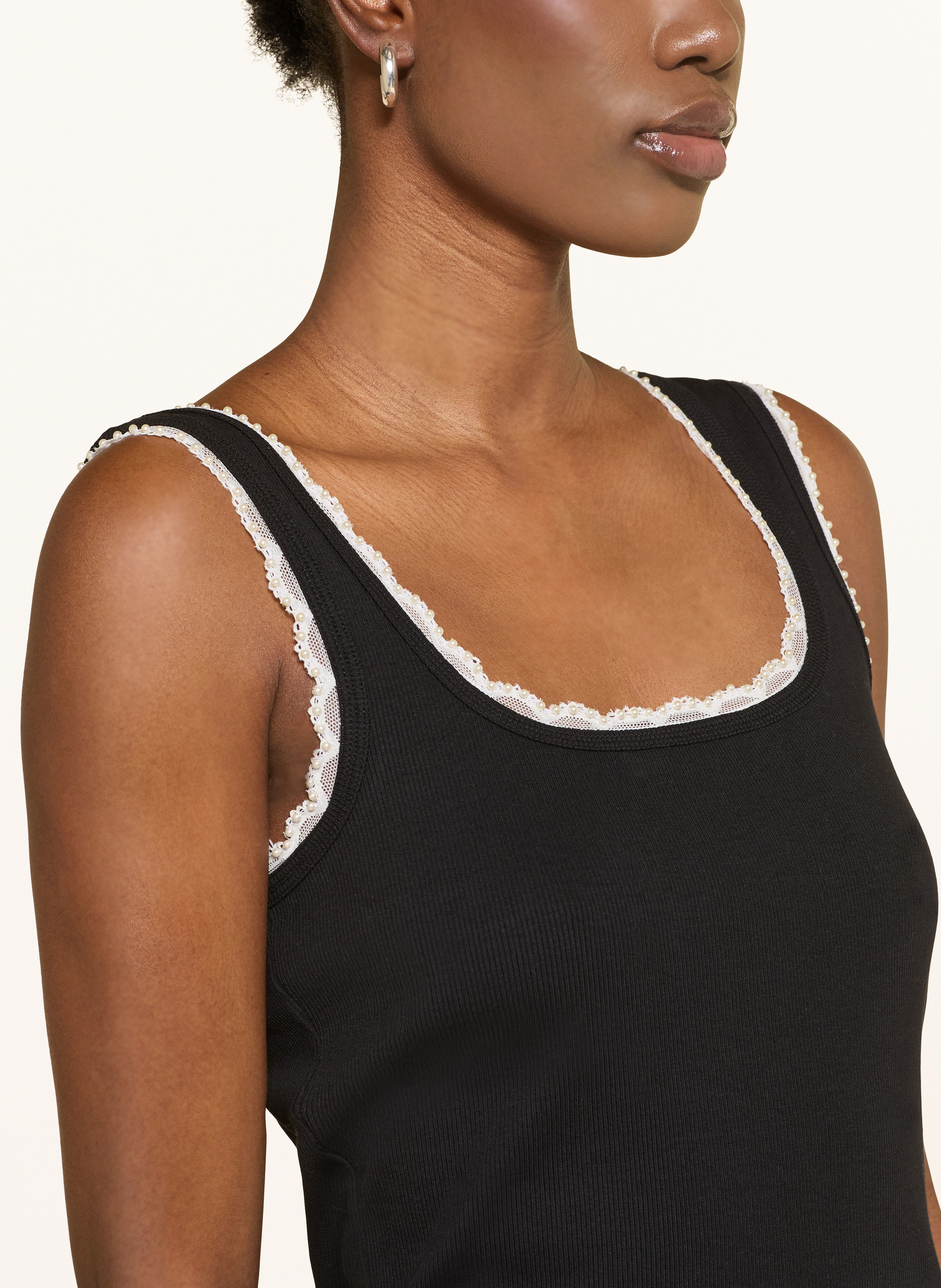 Thumbnail - Sandro Top Mit Spitze Und Schmucksteinen schwarz