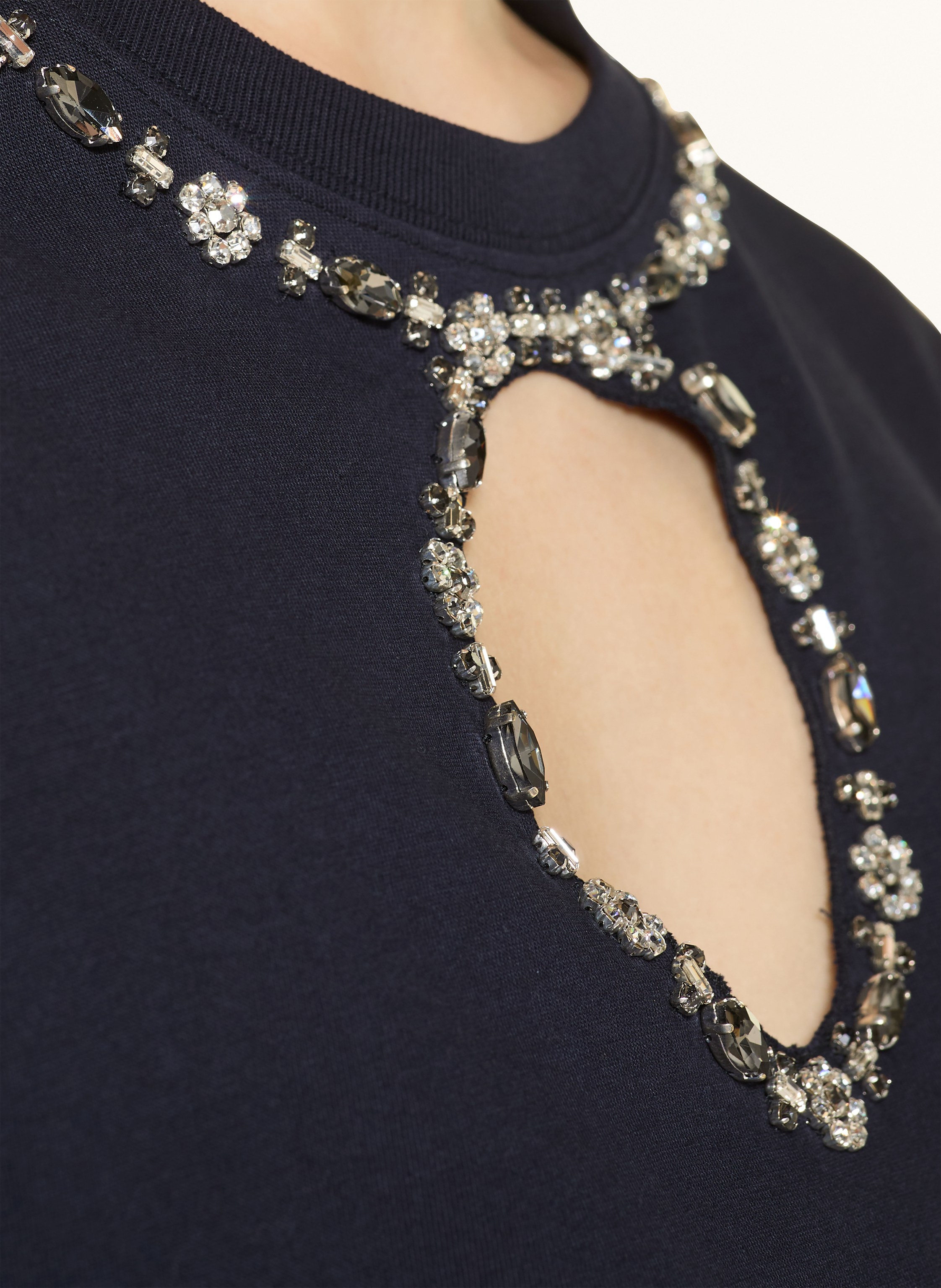 Thumbnail - Sandro T-Shirt Mit Schmucksteinen Und Cut-Out blau