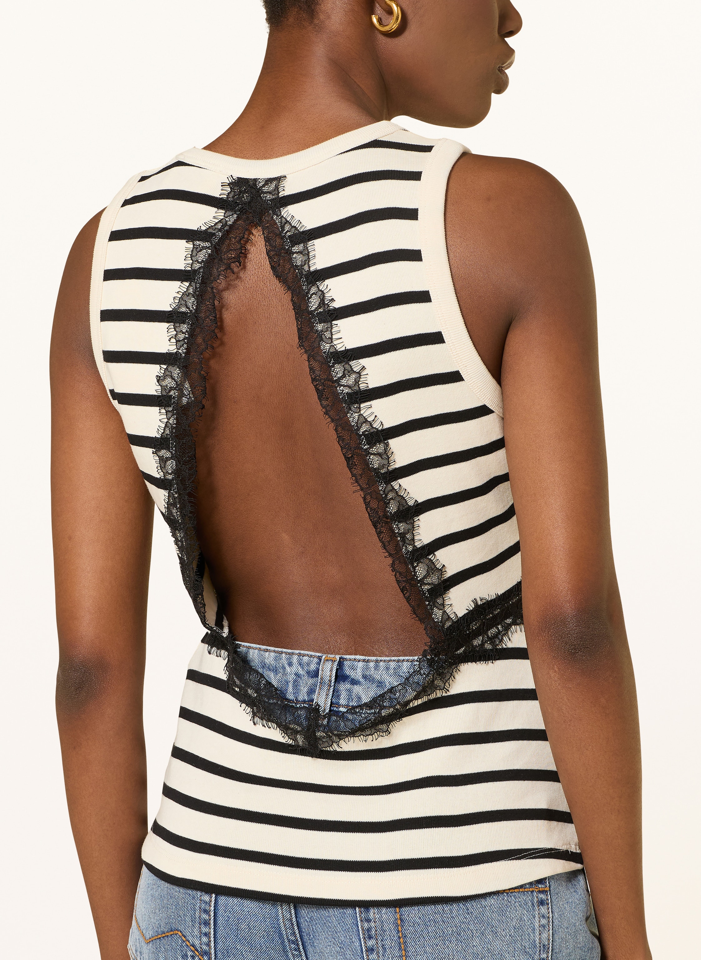 Thumbnail - Claudie Pierlot Top Mit Cut-Out Und Spitze schwarz