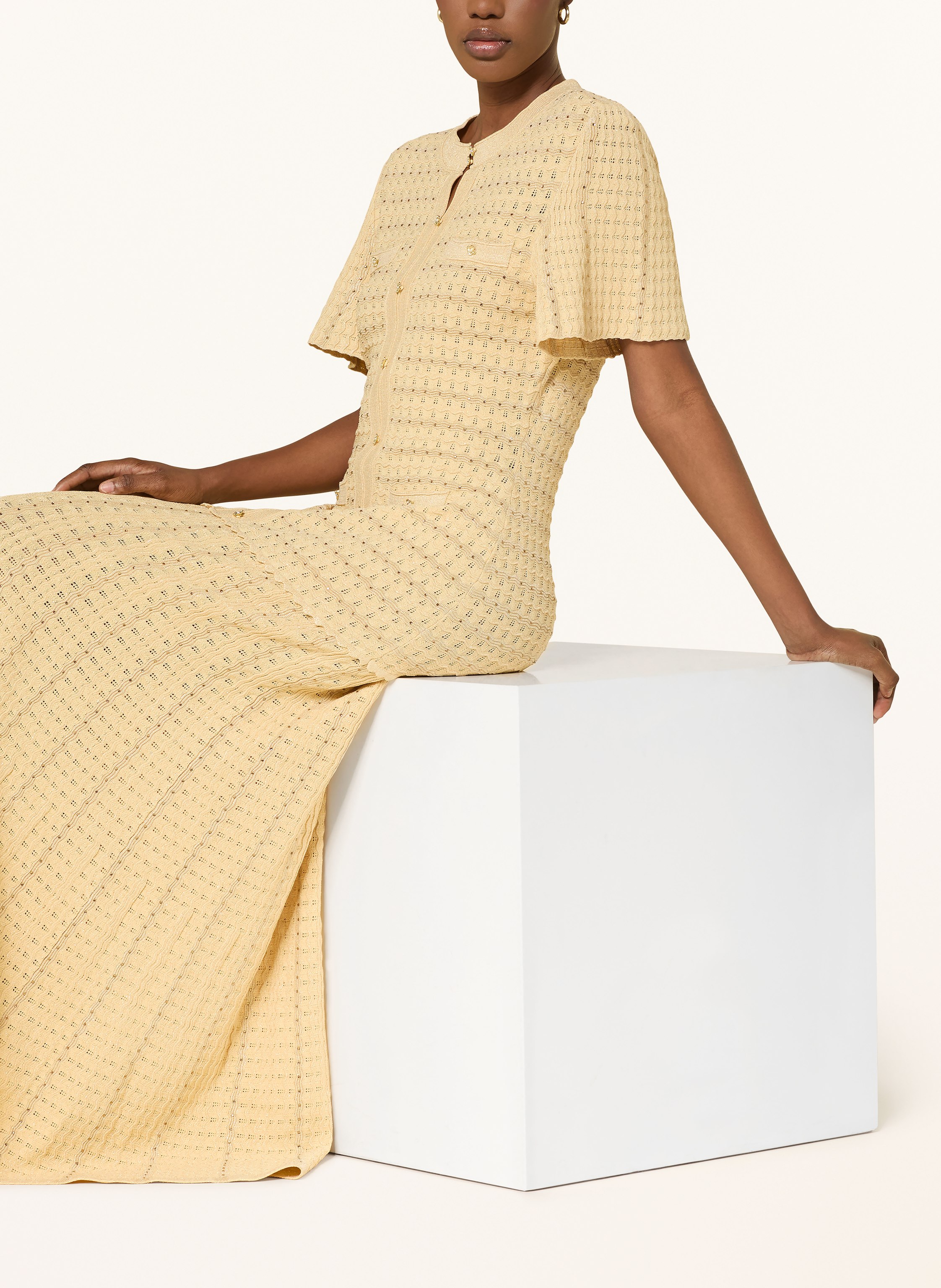 Thumbnail - Sandro Strickkleid Diane Mit Glitzergarn gold