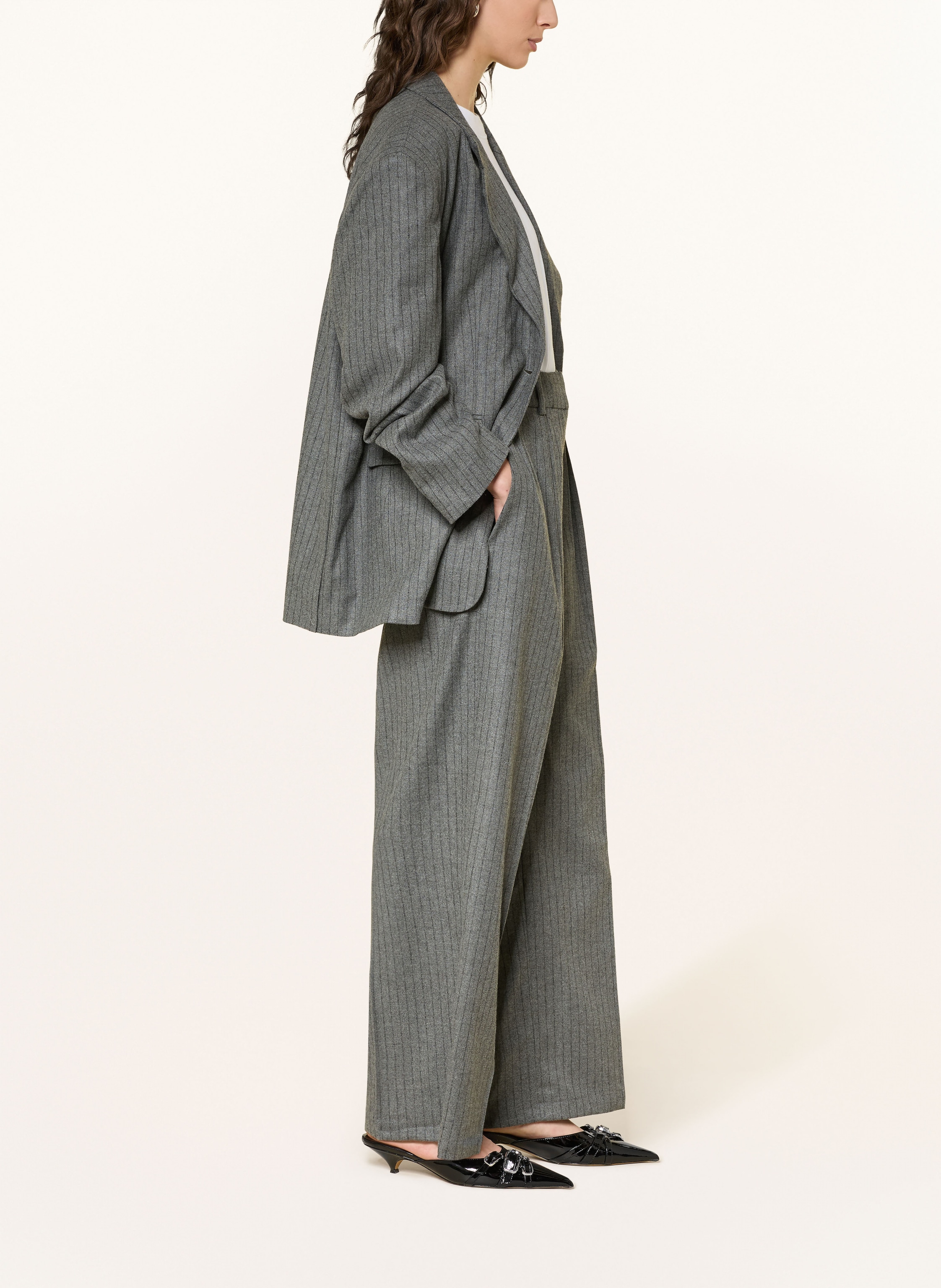 Thumbnail - Black Palms Marlenehose Benja Flares grau