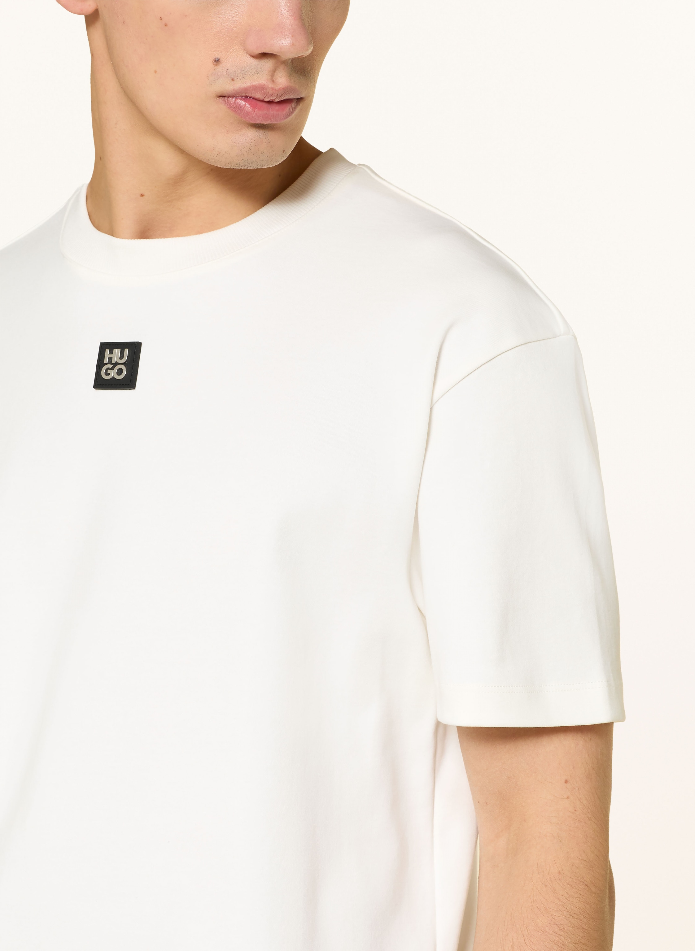 Thumbnail - Hugo T-Shirt Dalile beige