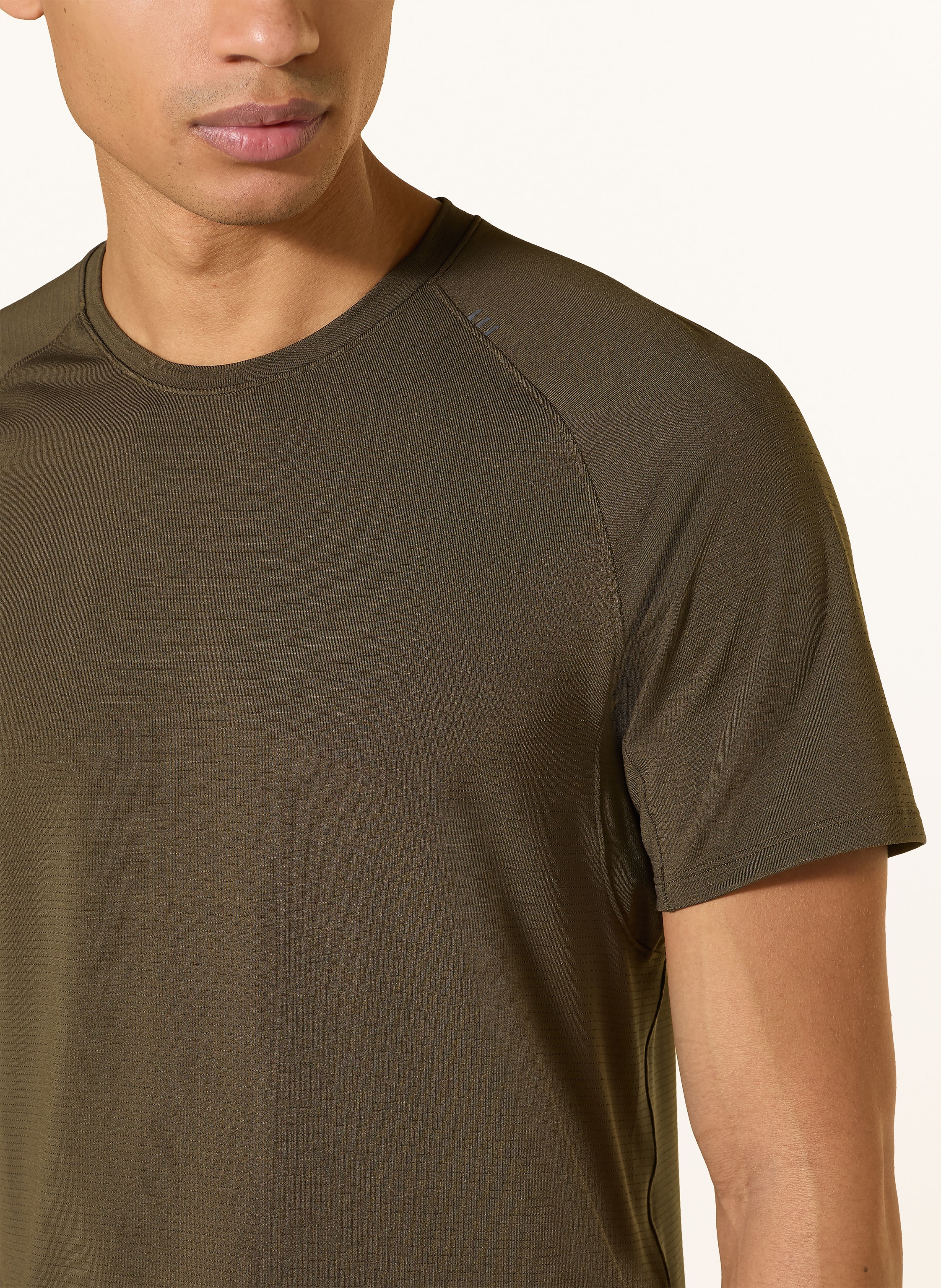 Thumbnail - Lululemon T-Shirt License To Train braun