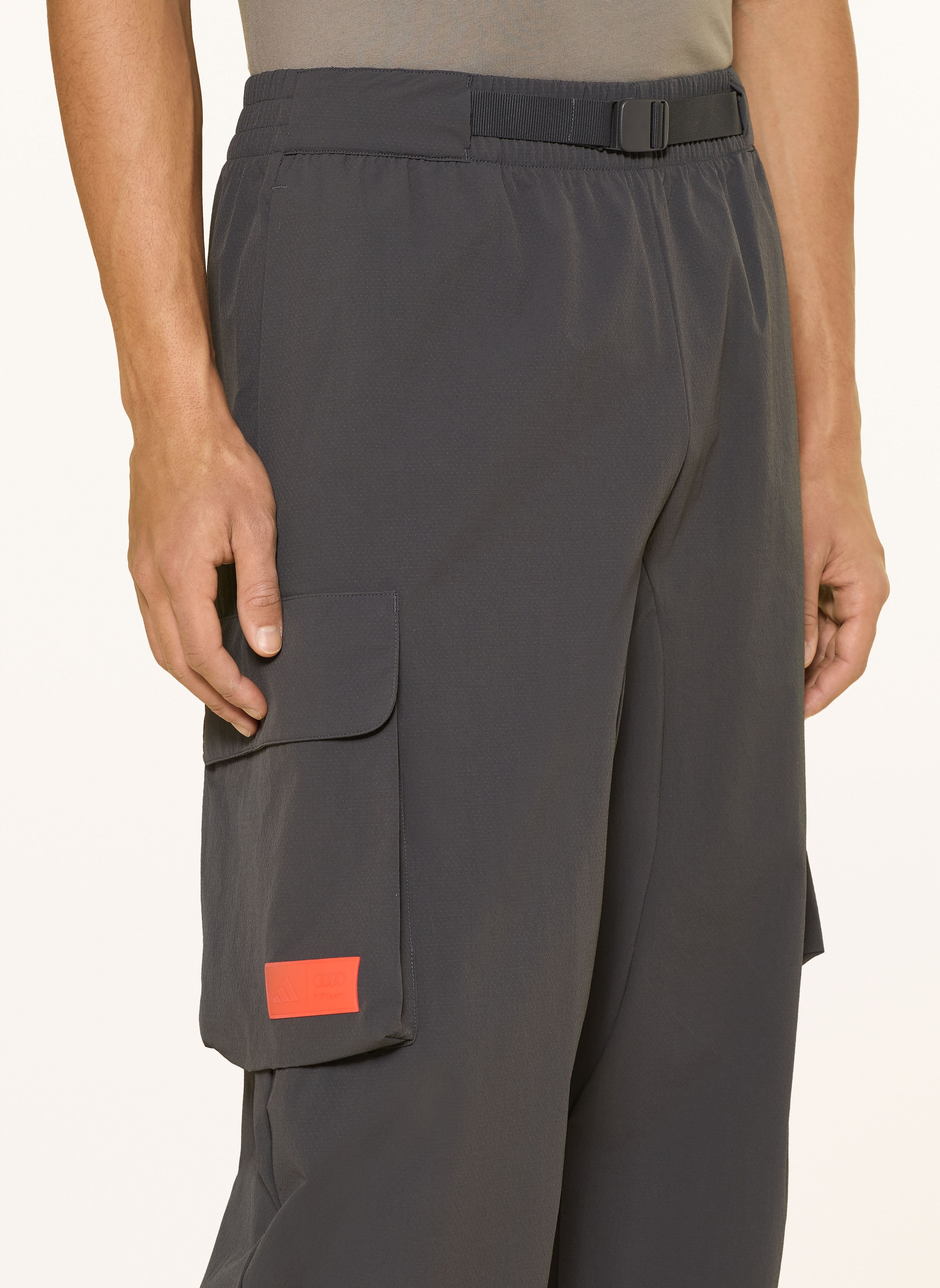 Thumbnail - Adidas Cargohose Audi Formula One Team Elevated schwarz