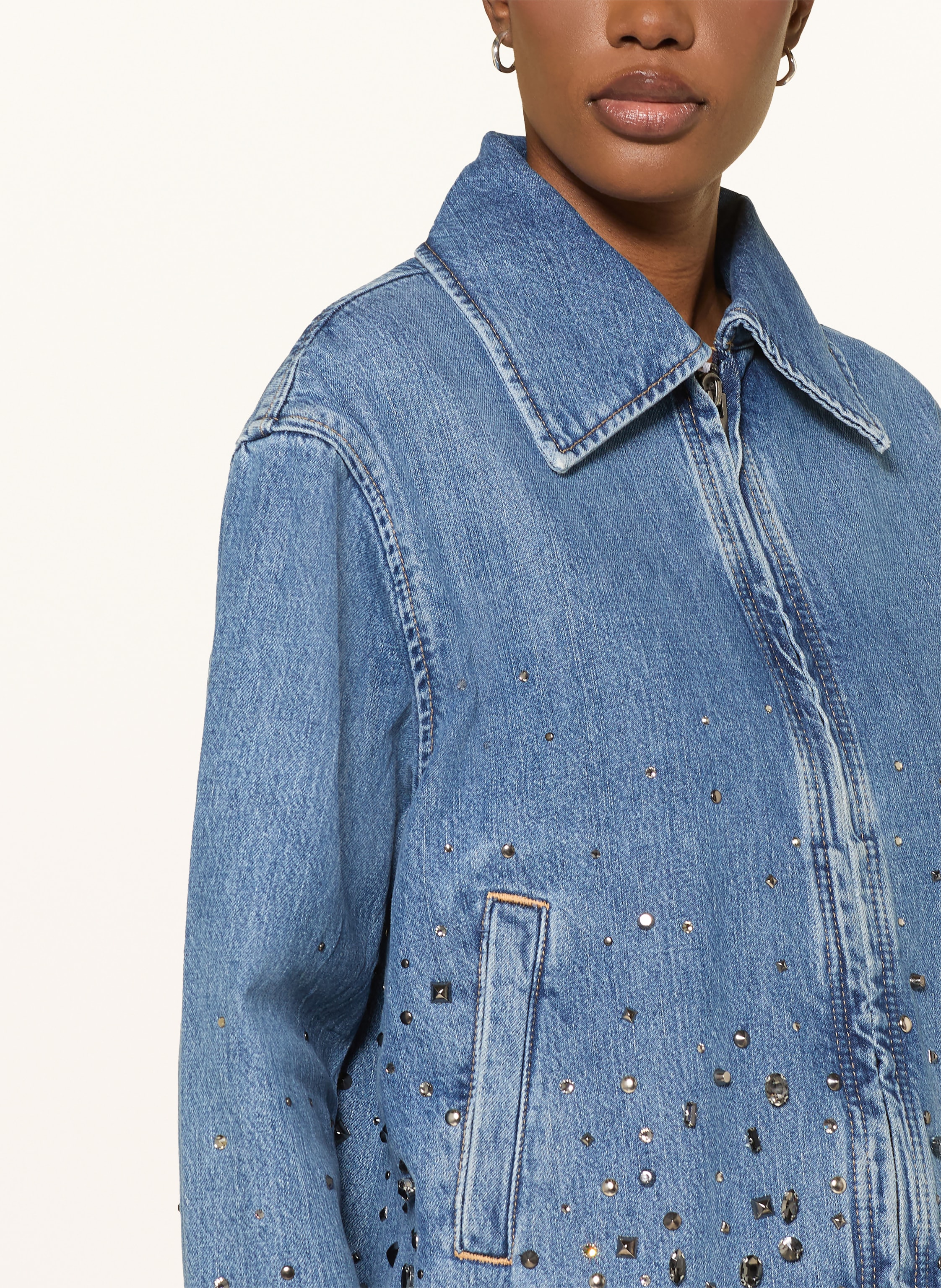 Thumbnail - 7 For All Mankind Jeansjacke Mit Nieten Und Schmucksteinen blau