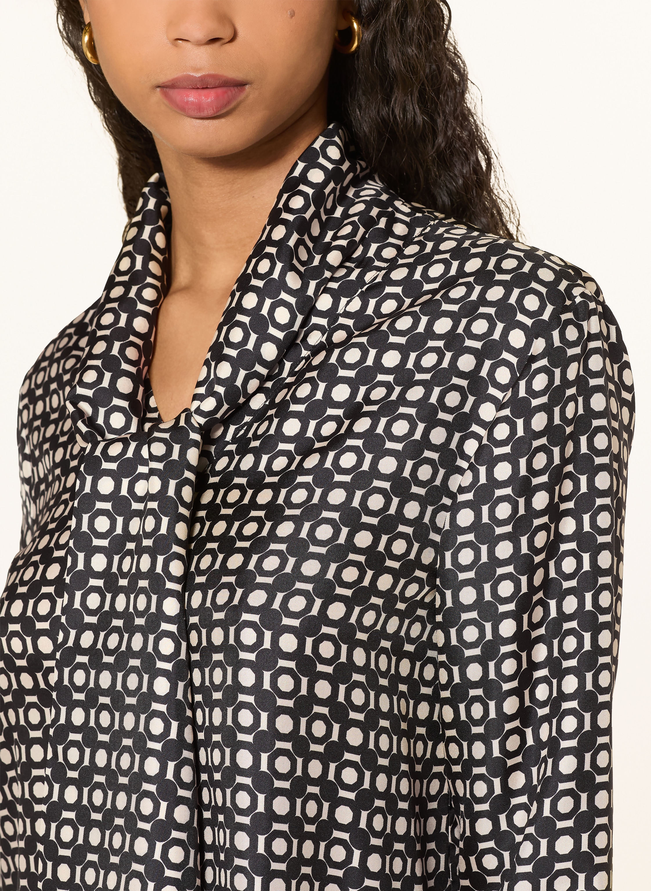 Thumbnail - S Max Mara Seidenbluse Vittoria Mit Abnehmbarer Schluppe schwarz