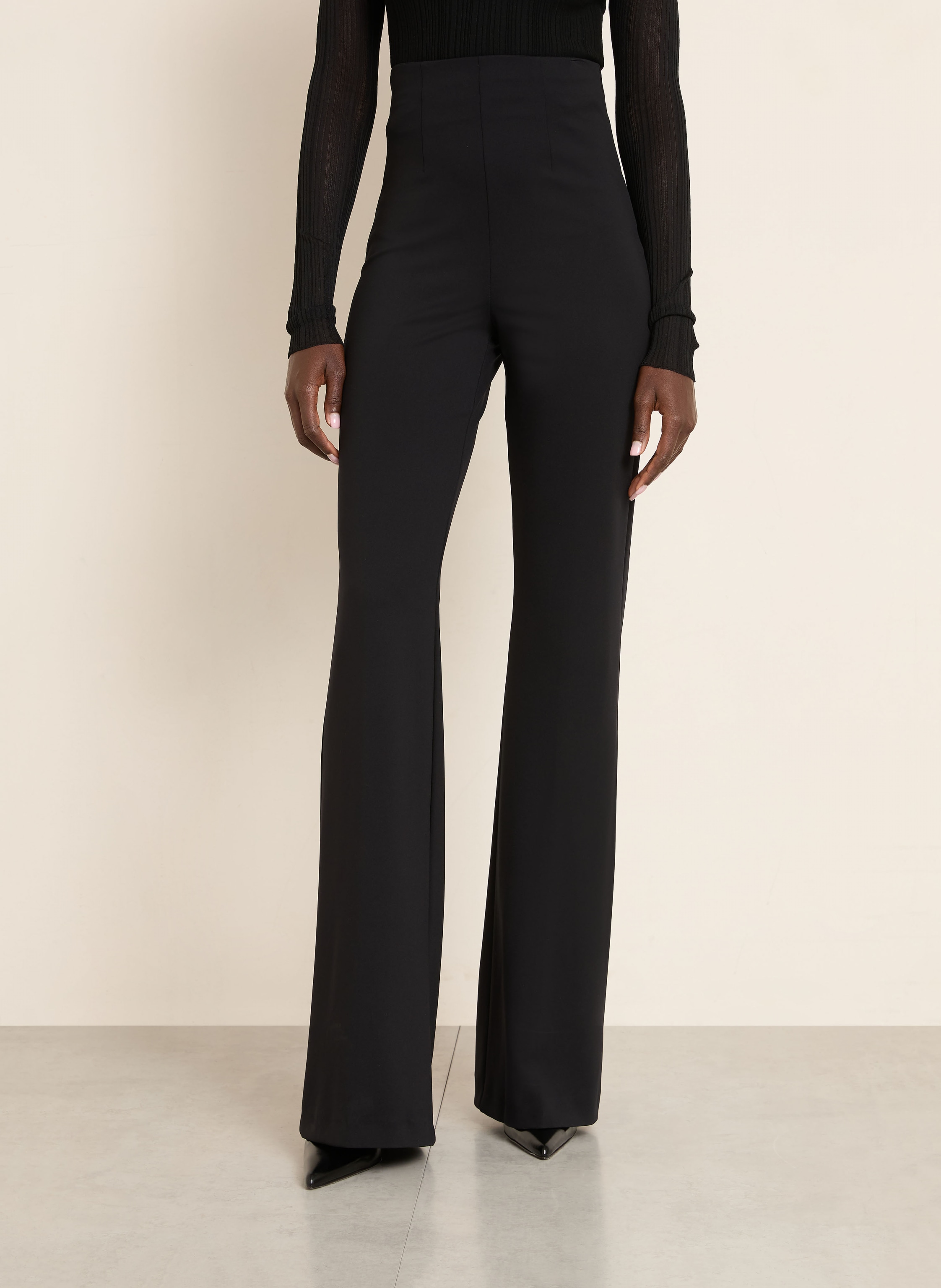 Thumbnail - Sportmax Bootcut-Hose Gettone Aus Jersey schwarz