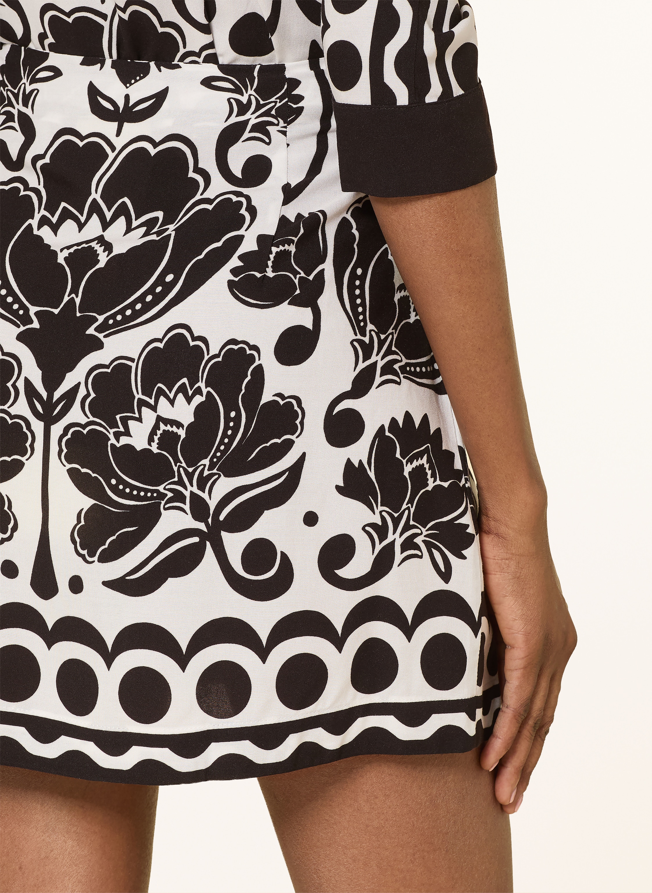 Thumbnail - Farm Rio Wickelrock Floral Arabesque schwarz