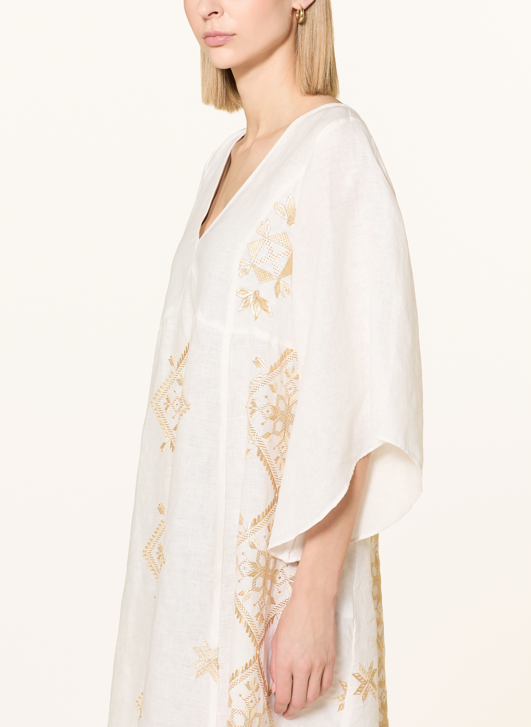 Thumbnail - Greek Archaic Kori Strandkleid Lefkada Mit Glitzergarn Und 3/4-Arm weiss