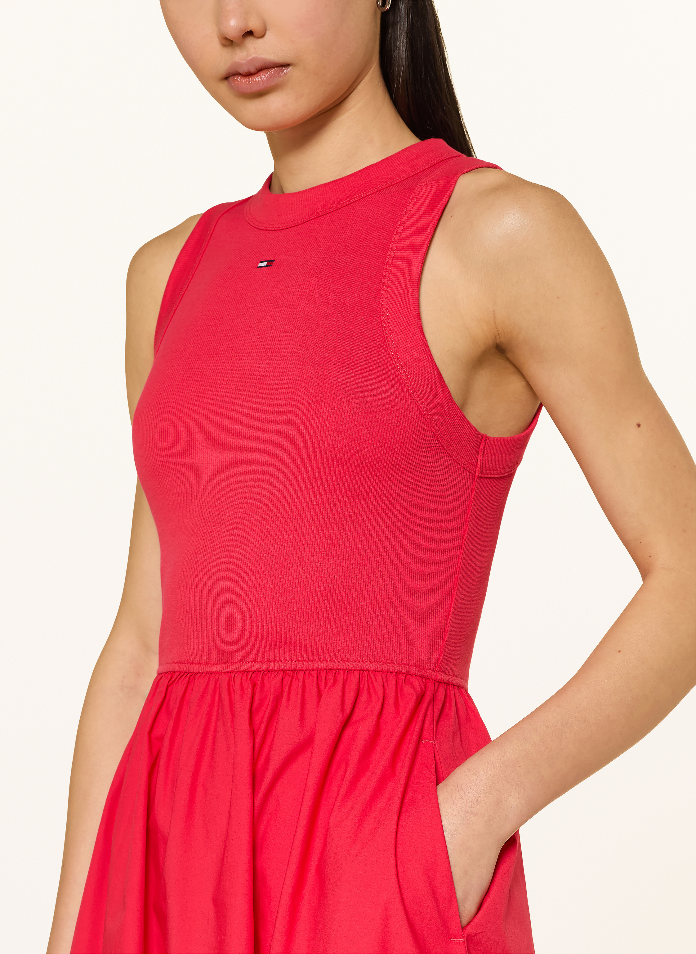 Thumbnail - Tommy Jeans Kleid Im Materialmix rot