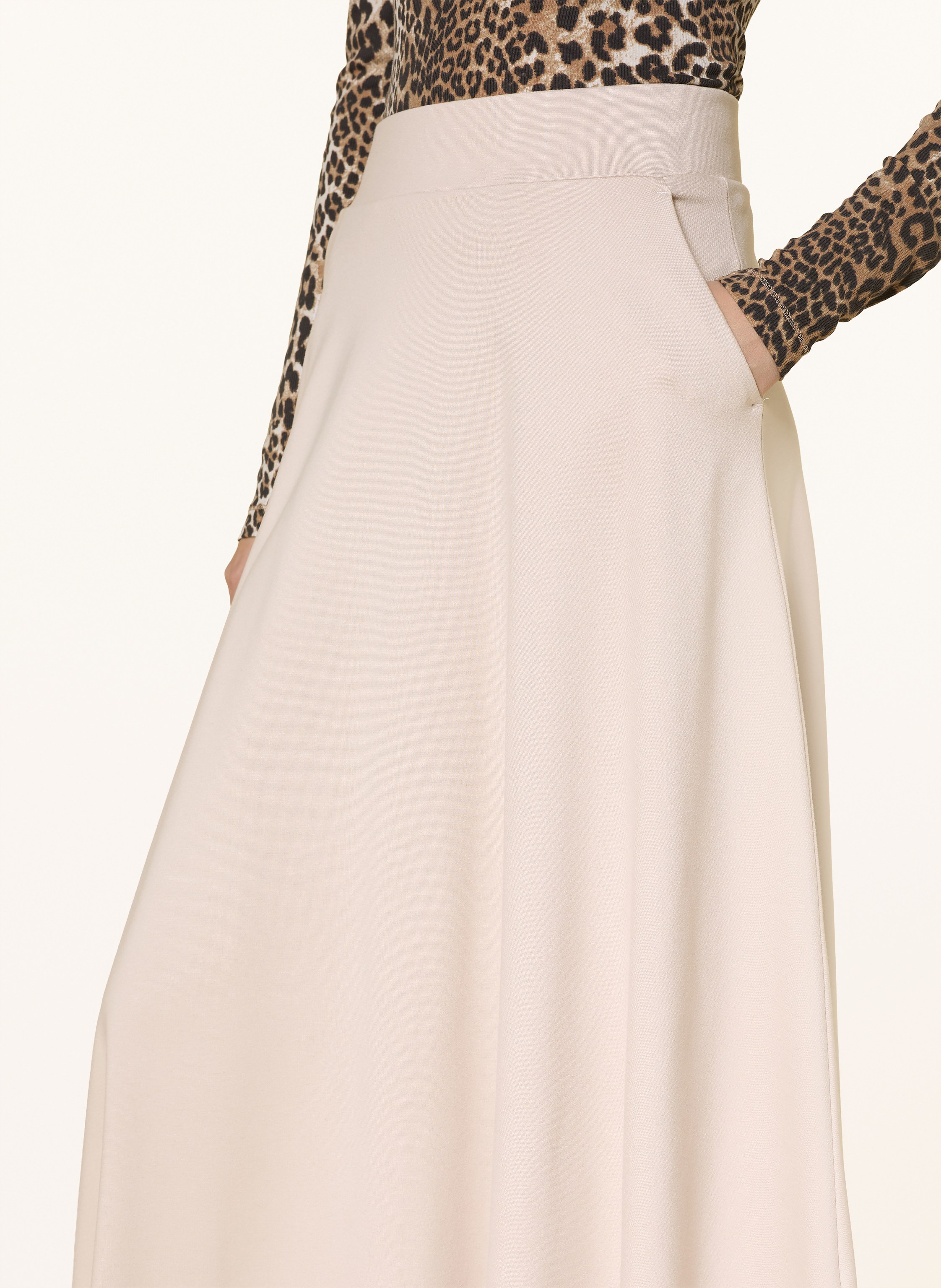 Thumbnail - Mrs & Hugs Rock weiss