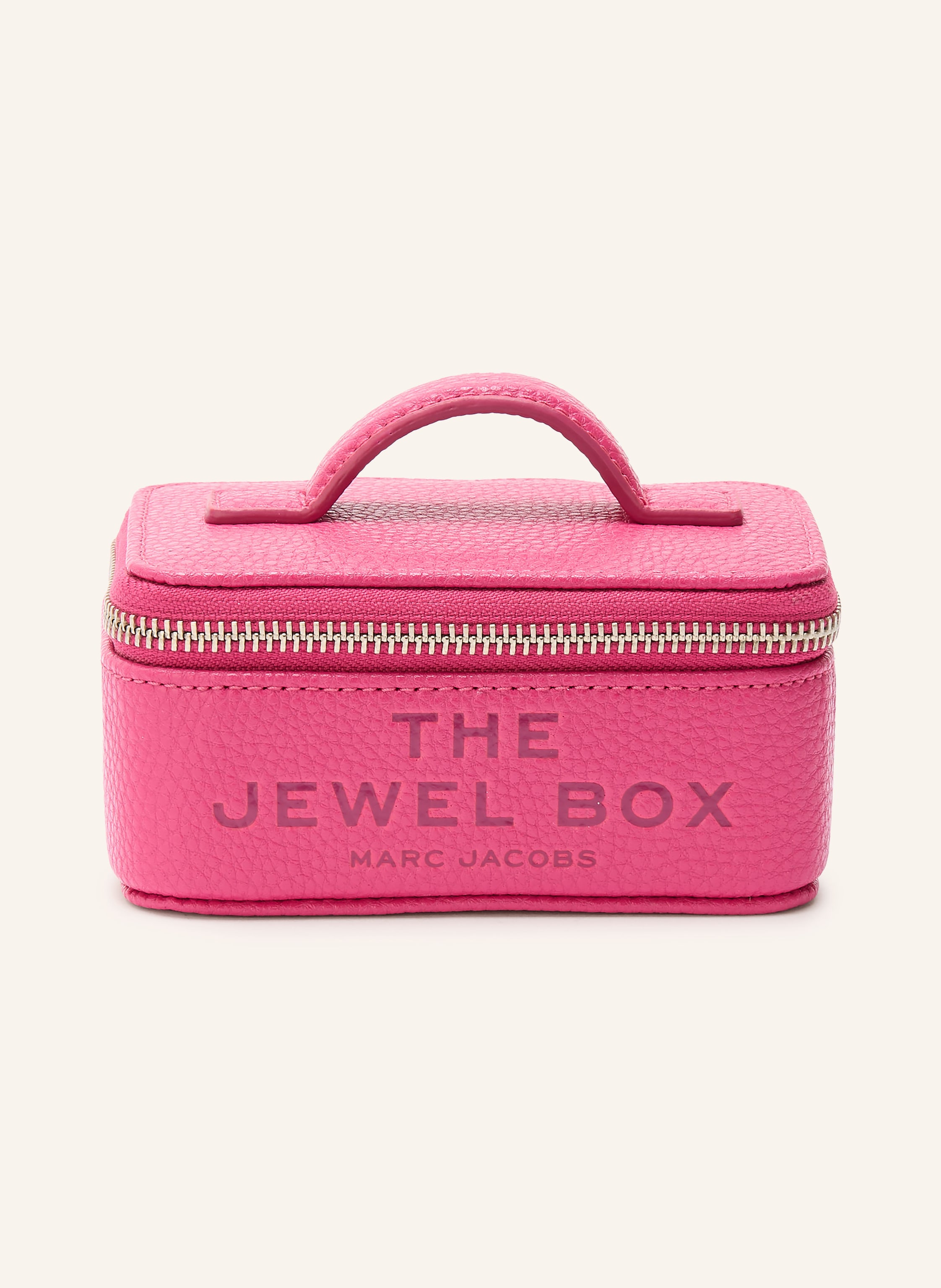 Marc Jacobs Rechteckige Form. Label-Prägung. Label-Wording. Unifarben. Matte Oberfläche. Klappdeckel in fuchsia
